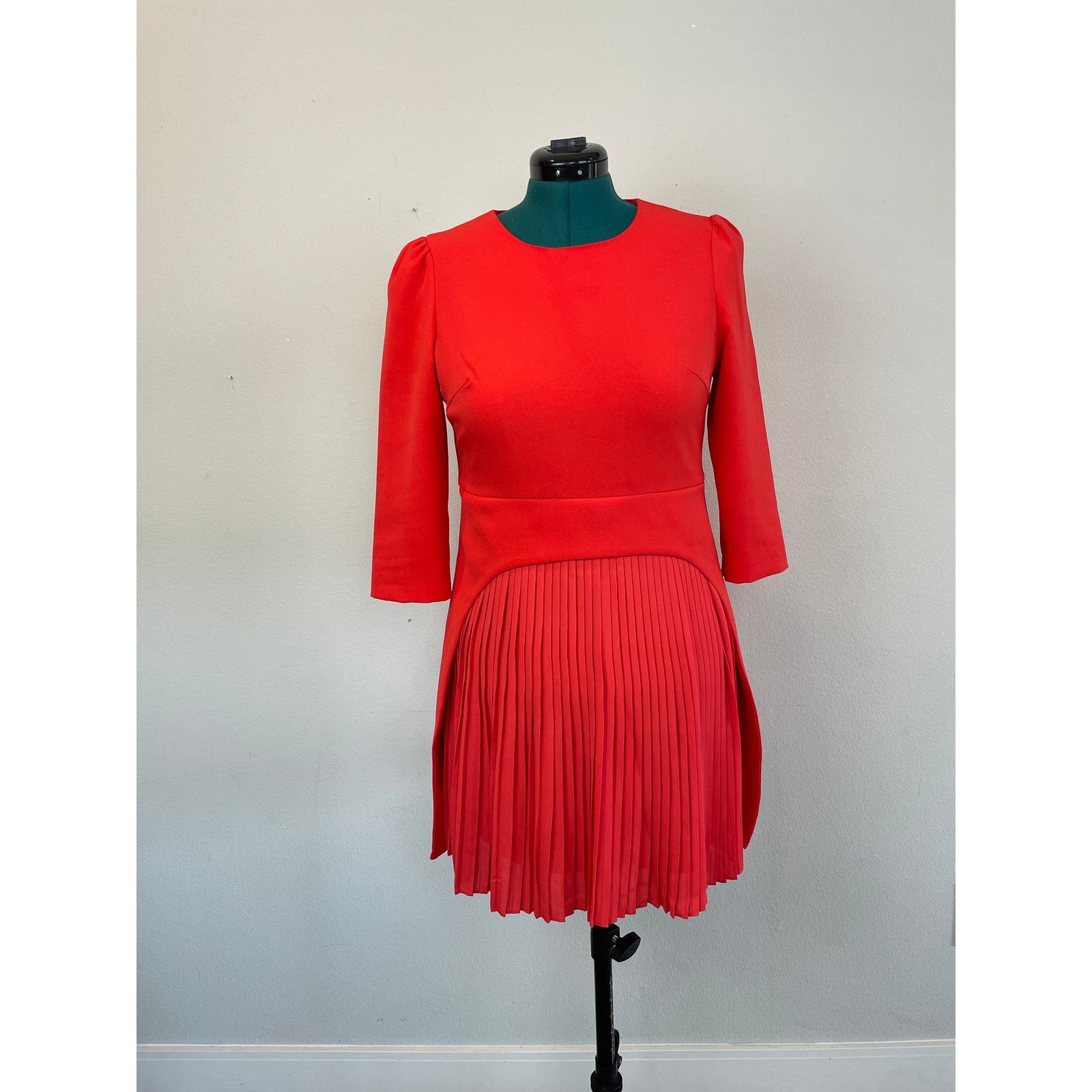 Other CC&DD Red Pleated Dress, Size M Size M / US 6-8 / IT 42-44 - 2 Thumbnail