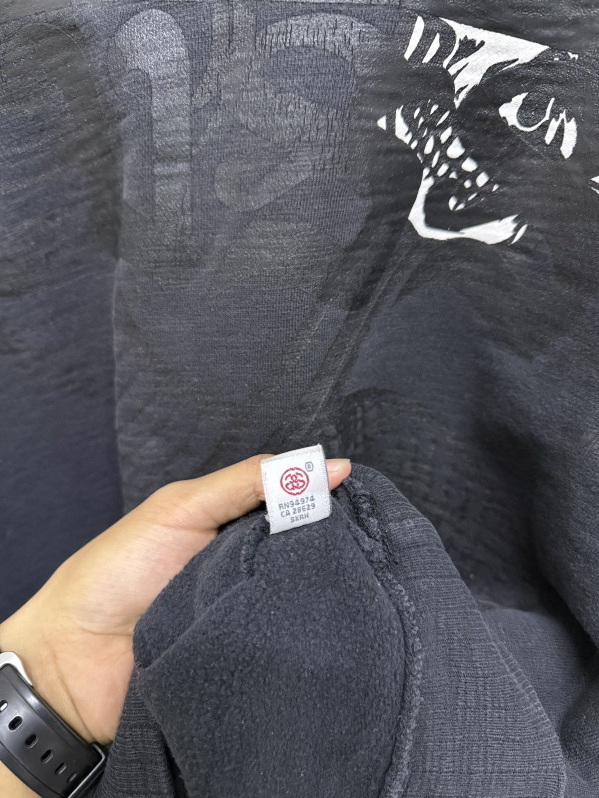 Stussy 2000s Stussy Bone And Skulls Gothic Crewneck Size US L / EU 52-54 / 3 - 10 Thumbnail