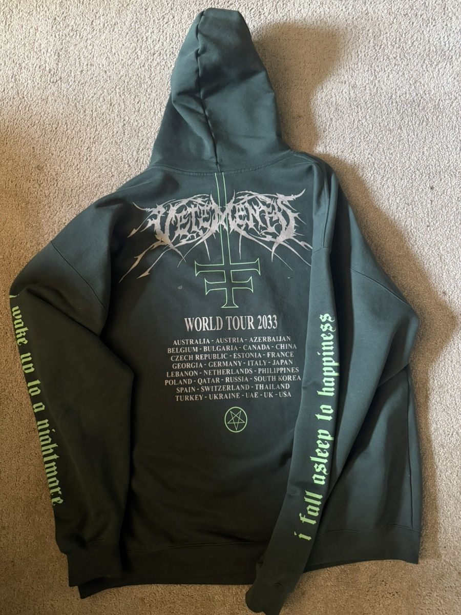 Vetements Vetements Metal Patch Hoodie Size US M / EU 48-50 / 2 - 6 Thumbnail