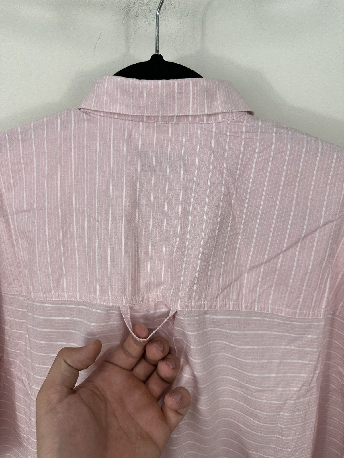 Valentino Vintage Valentino Striped Pink Pockets Luxury Shirt Size US M / EU 48-50 / 2 - 11 Thumbnail