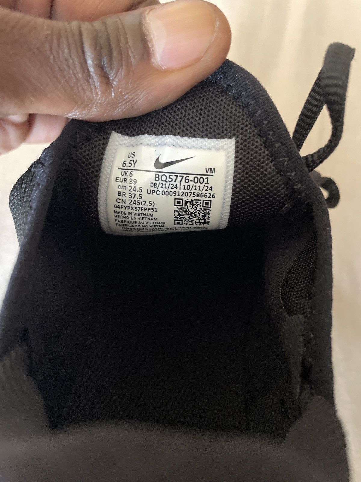 Nike Air Max 270 Grade School Size 6.5y Size US 6.5 / IT 36.5 - 3 Thumbnail