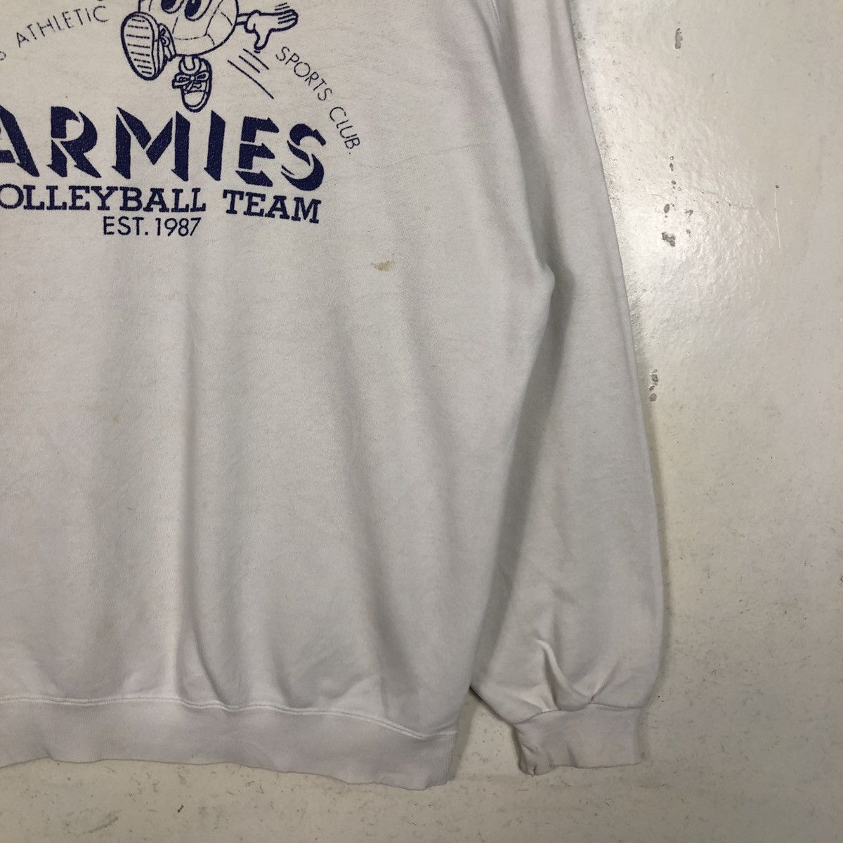 Japanese Brand 📌Vintage 1987 Armies Volleyball Team Sweatshirt Big Logo Size US M / EU 48-50 / 2 - 7 Thumbnail
