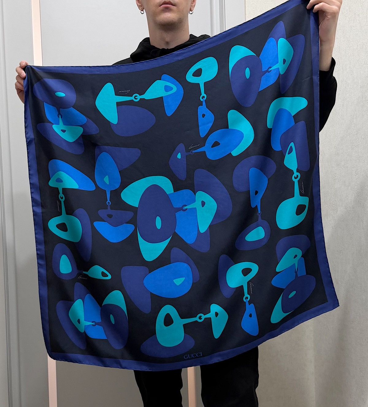 Gucci GUCCI Tom Ford SS 1999 Horsebit Silk Scarf Runway Logo Demna Size ONE SIZE - 3 Thumbnail