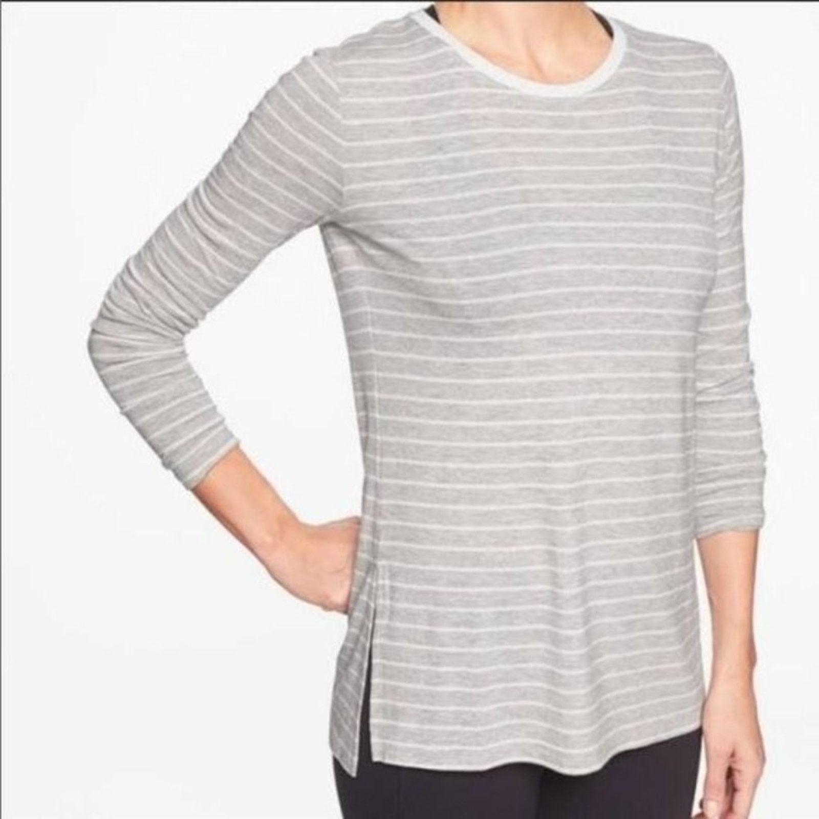 Athleta Athleta Threadlight Striped Long Sleeve Shirt Grey Cream Size S / US 4 / IT 40 - 8 Thumbnail