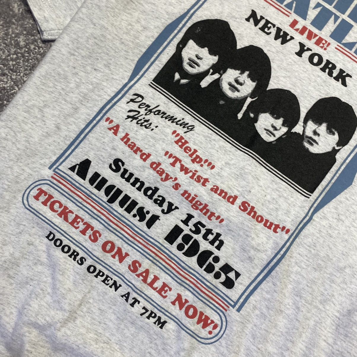 Band Tees Vintage The Beatles 2012 Big logo rock band tee Size US L / EU 52-54 / 3 - 4 Thumbnail