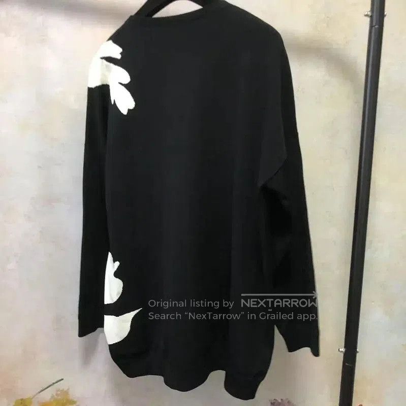 Valentino Valentino Black Wool Blend Floral Sweater . Size XS / US 0-2 / IT 36-38 - 4 Thumbnail