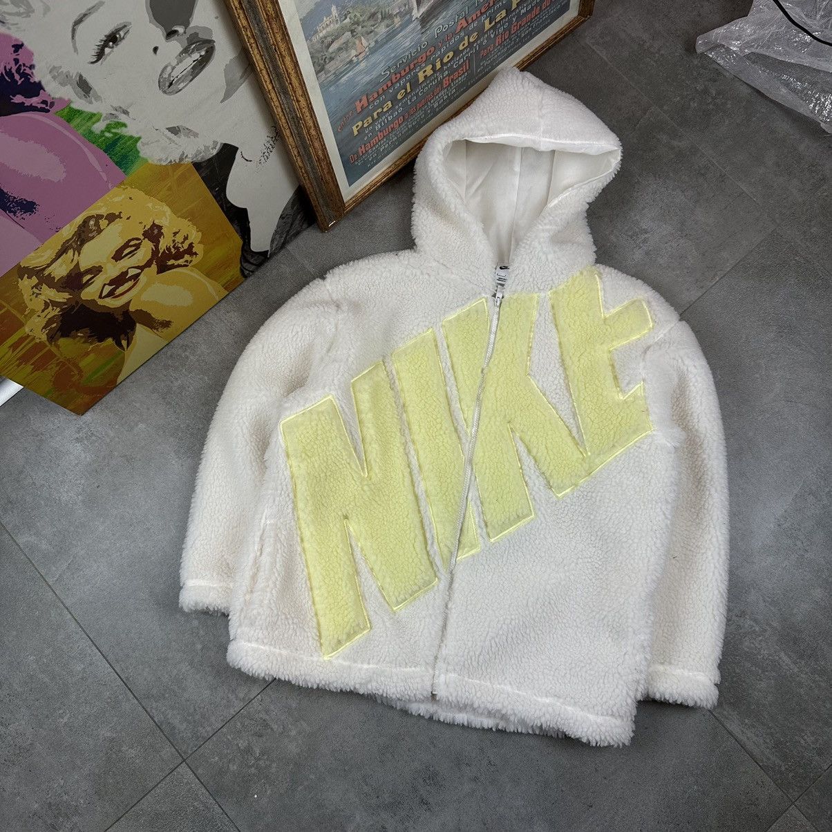 image of Nike Fleece Jacket S Oversize Streetwear Vintage 90's 00S in White, Men's (Size Small)