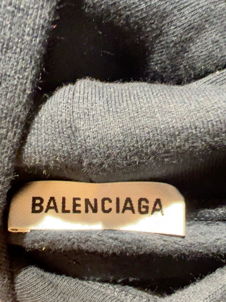 Balenciaga Balenciaga Navy Blue Hoodie New with Tag Size US M / EU 48-50 / 2 - 2 Thumbnail
