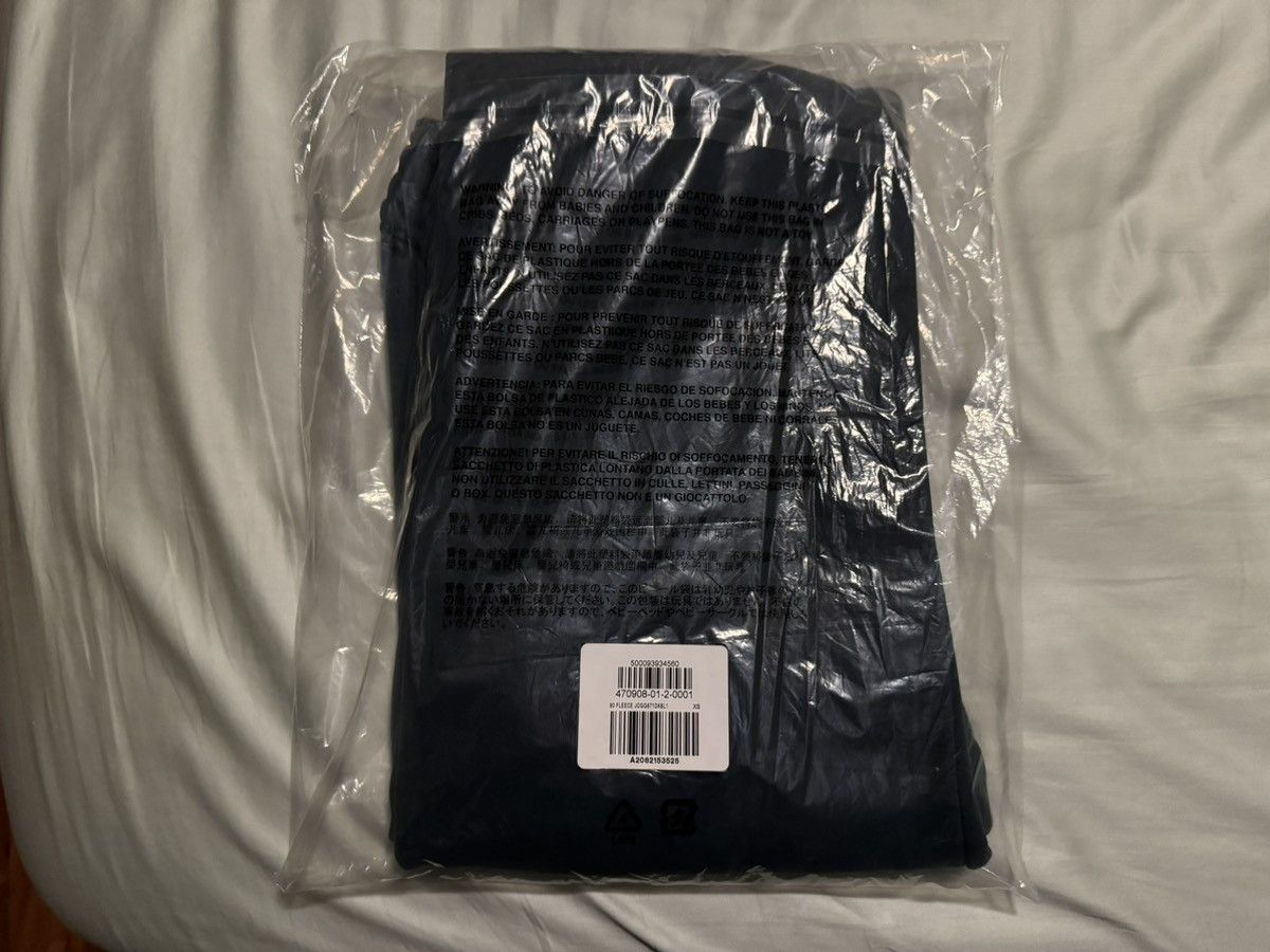Yeezy Yeezy Gap Sweatpants Navy Size XS (Women’s/Unisex) Size US 28 / EU 44 - 21 Thumbnail