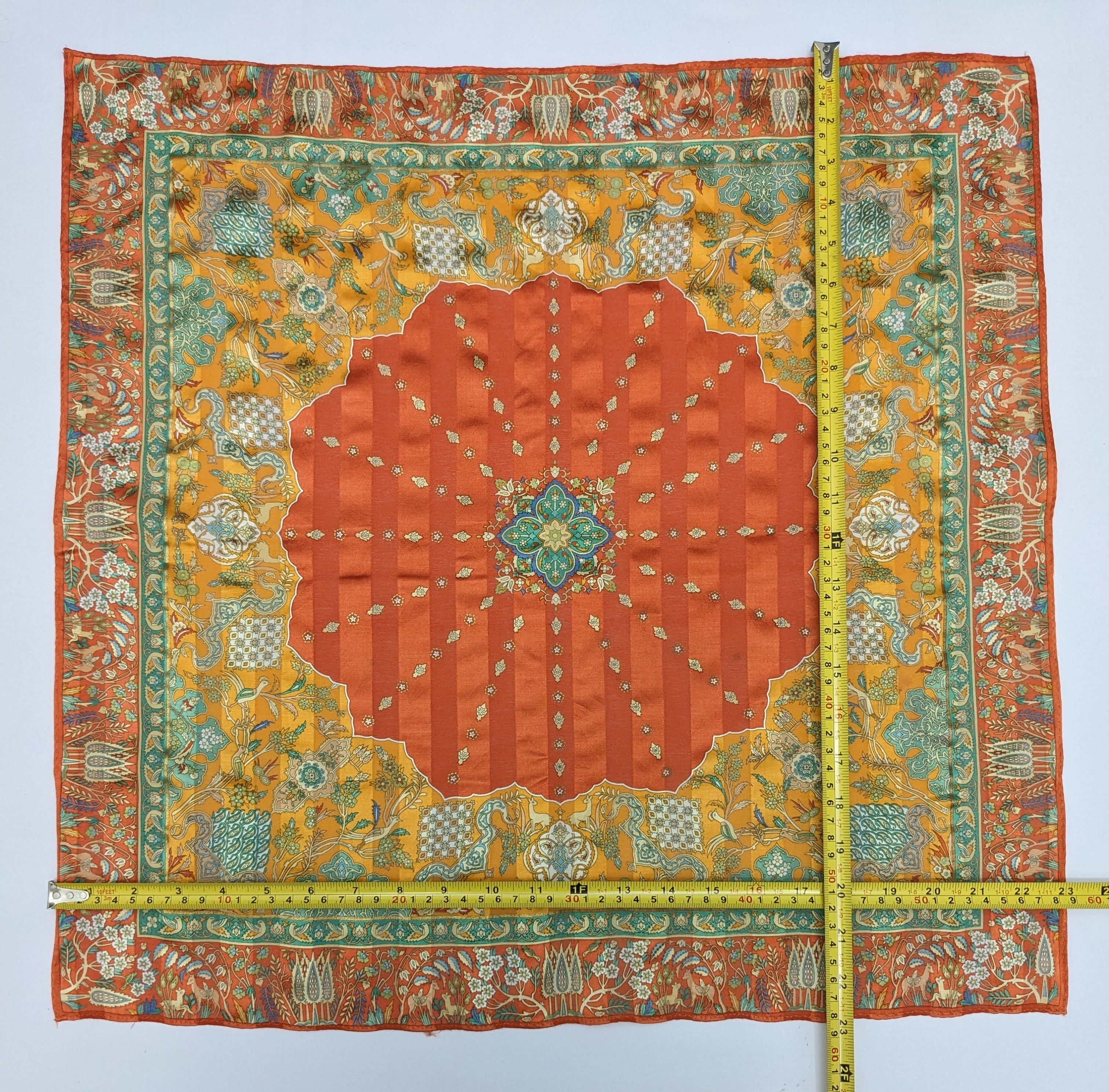 Other Vintage Silk Ornate Persian Medallion and Floral Size ONE SIZE - 4 Thumbnail