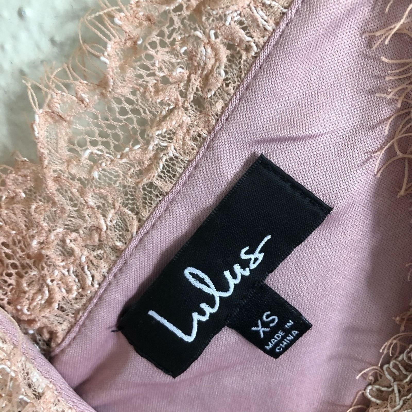 Nordstrom Lulus lace Vneck Dress Wedding Cocktail Size XS / US 0-2 / IT 36-38 - 3 Thumbnail