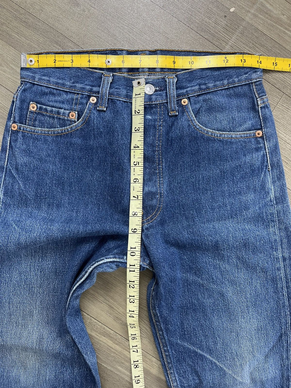 Levi's Vintage Clothing 🇺🇸1990s Vintage Levis 501XX 30x32 Distressed Faded Blue Jeans Size US 30 / EU 46 - 20 Thumbnail