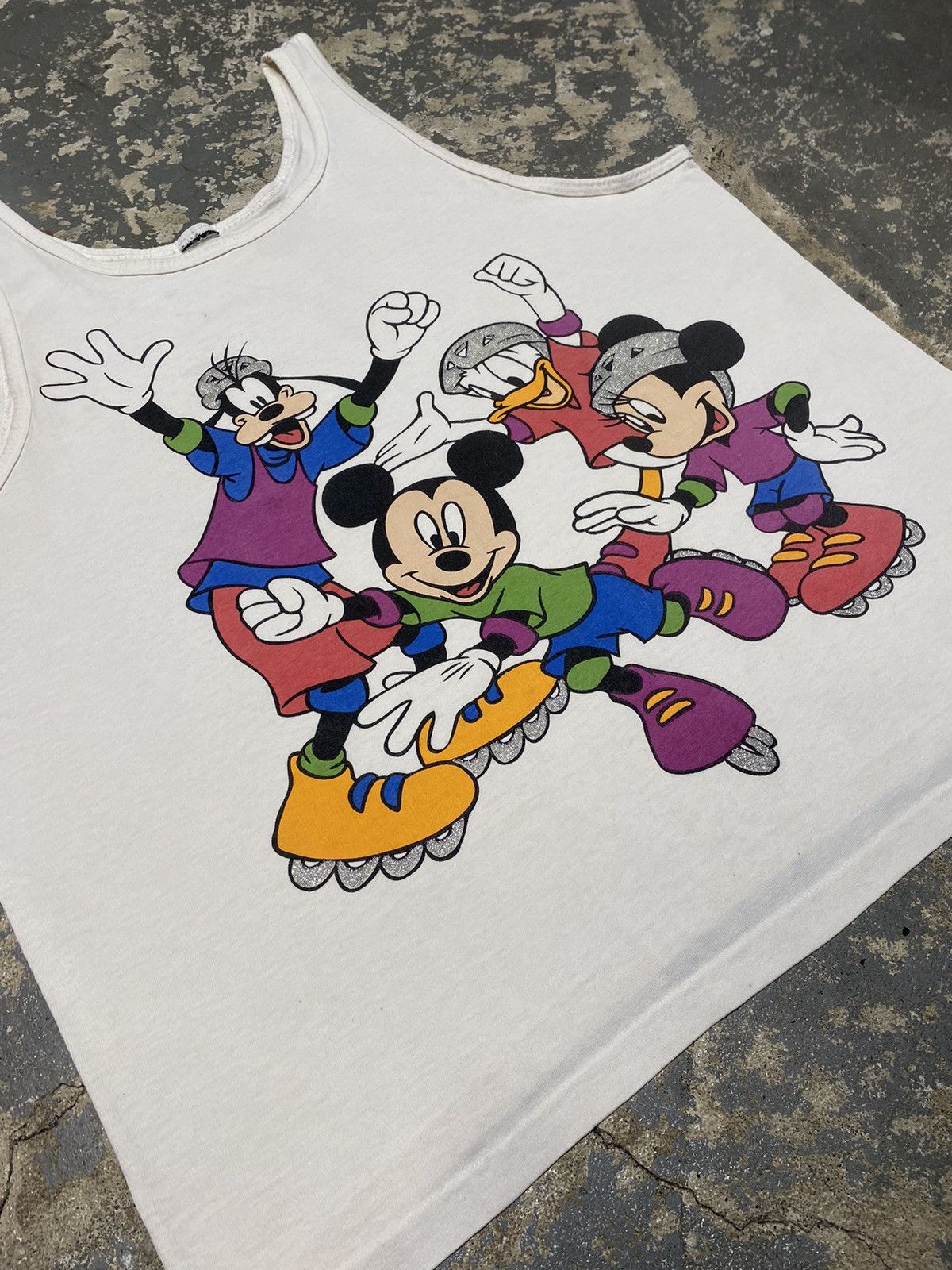 Mickey Mouse × Vintage Vintage Mickey Mouse & Friends Rollerblading Skates Tank Top Size US L / EU 52-54 / 3 - 5 Thumbnail