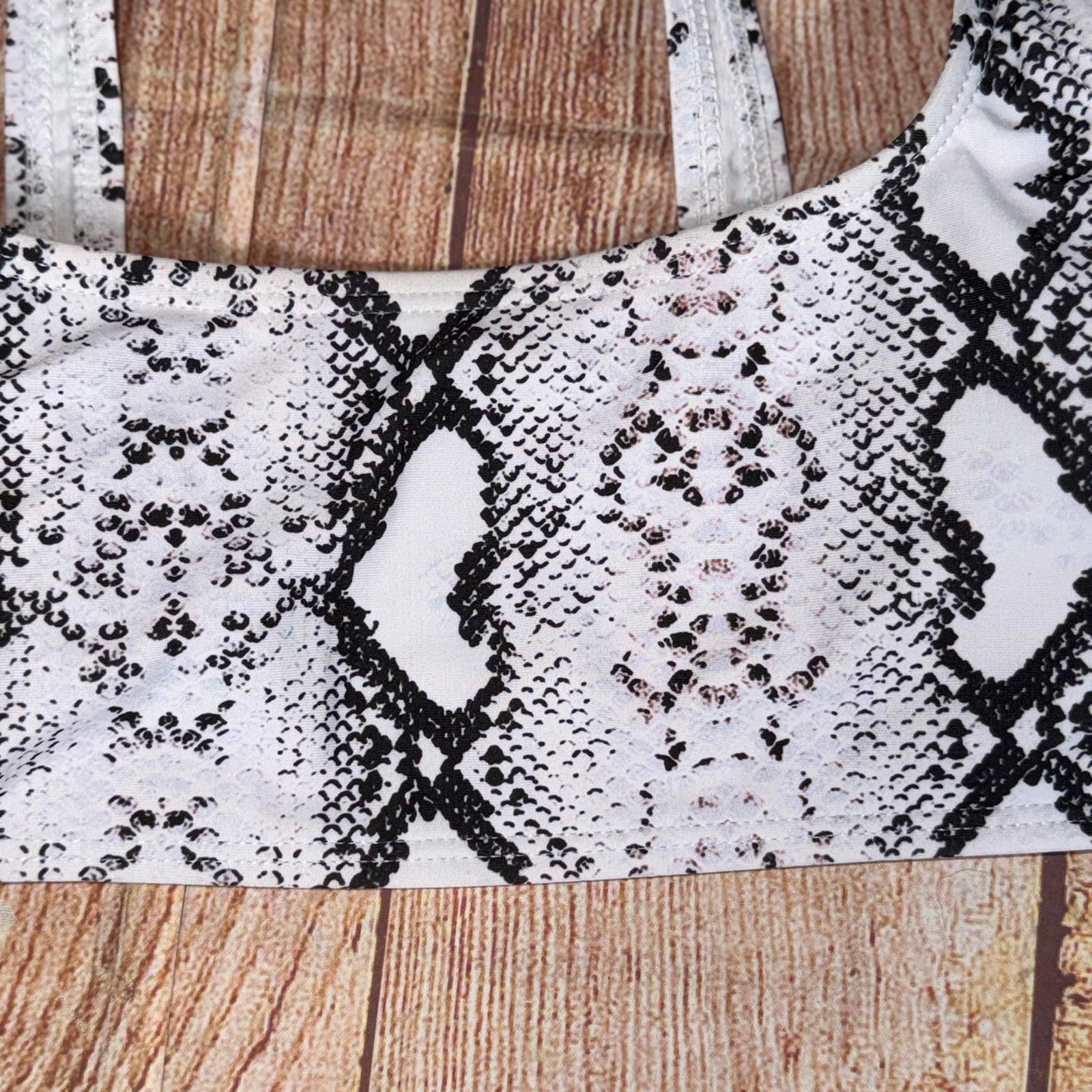 Shein Shein Small Bikini Top Size ONE SIZE - 2 Thumbnail