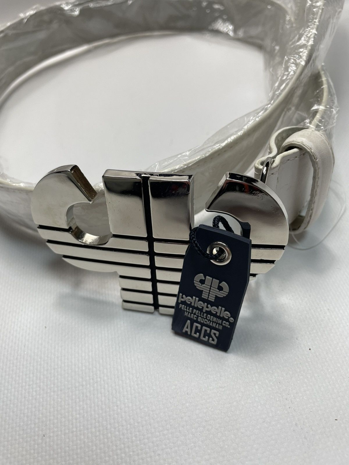 Pelle Pelle NWT Vintage Pelle Pelle Marc Buchanan Logo White Leather 100 Size ONE SIZE - 2 Thumbnail