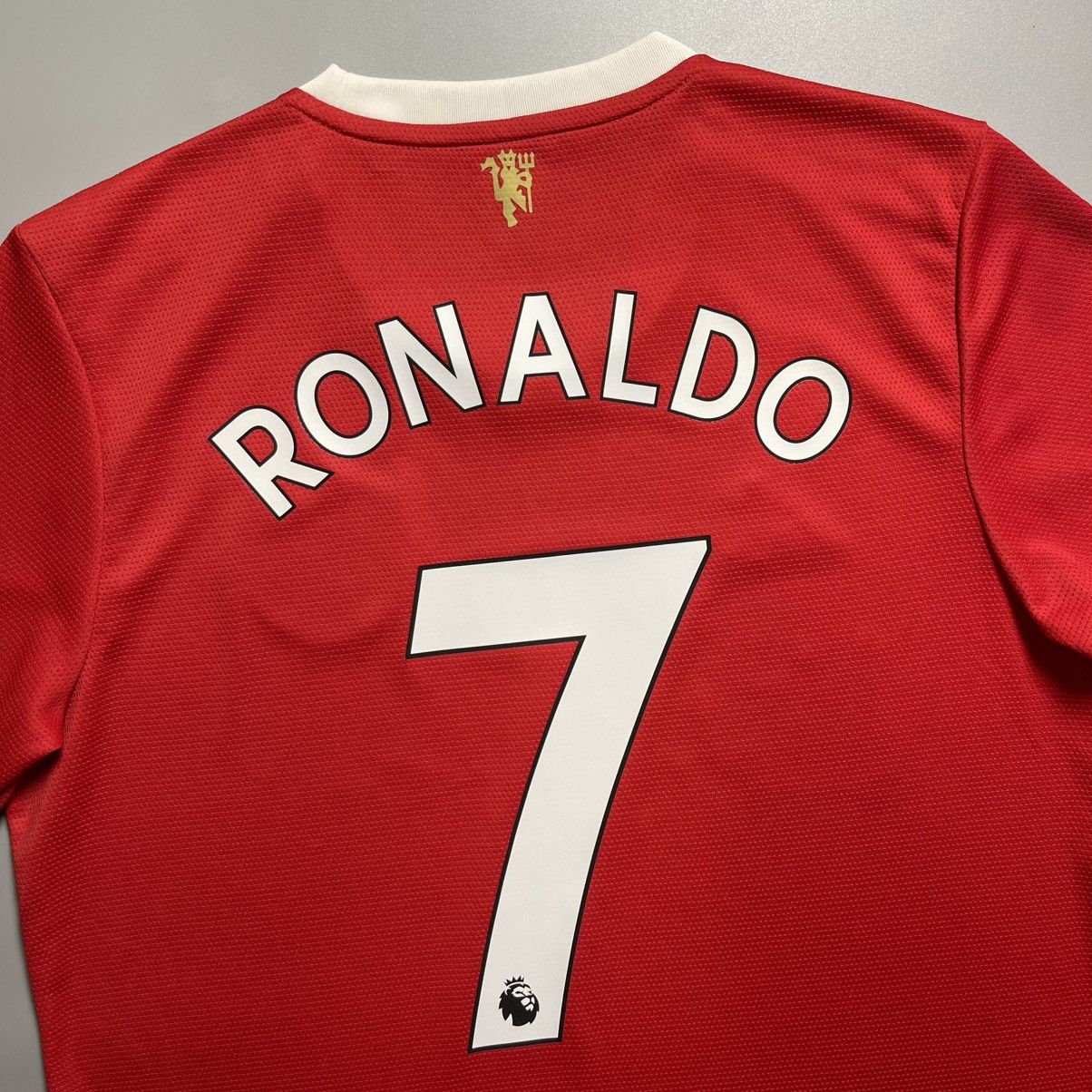 Adidas × Vintage MANCHESTER UNITED ADIDAS 2021/2022 SOCCER JERSEY #7 RONALDO Size US M / EU 48-50 / 2 - 10 Thumbnail