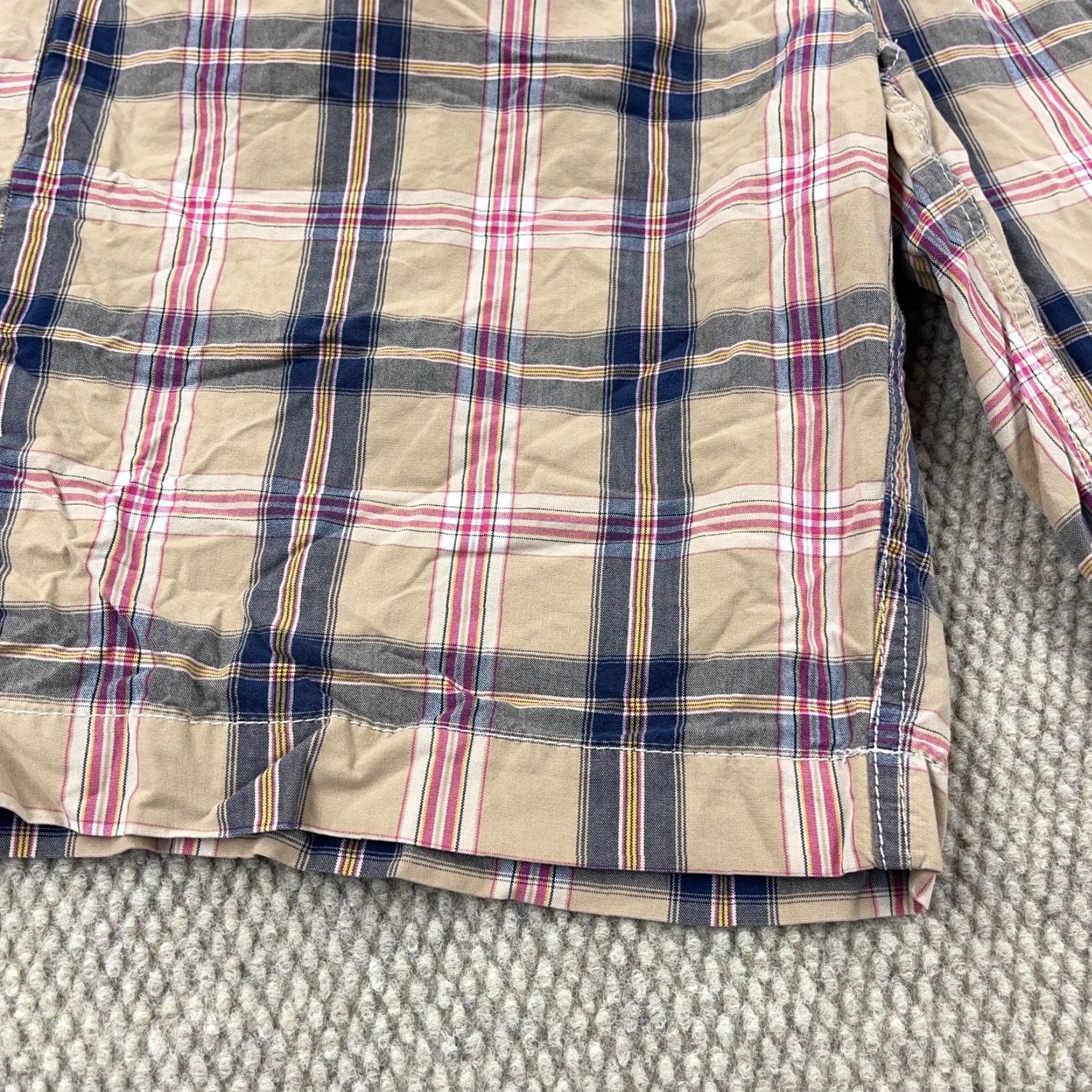 American Eagle Outfitters VINTAGE Y2K American Eagle Shorts Men 36 Tan Pink Tartan Plaid Loose Baggy Fit Size US 36 / EU 52 - 7 Thumbnail