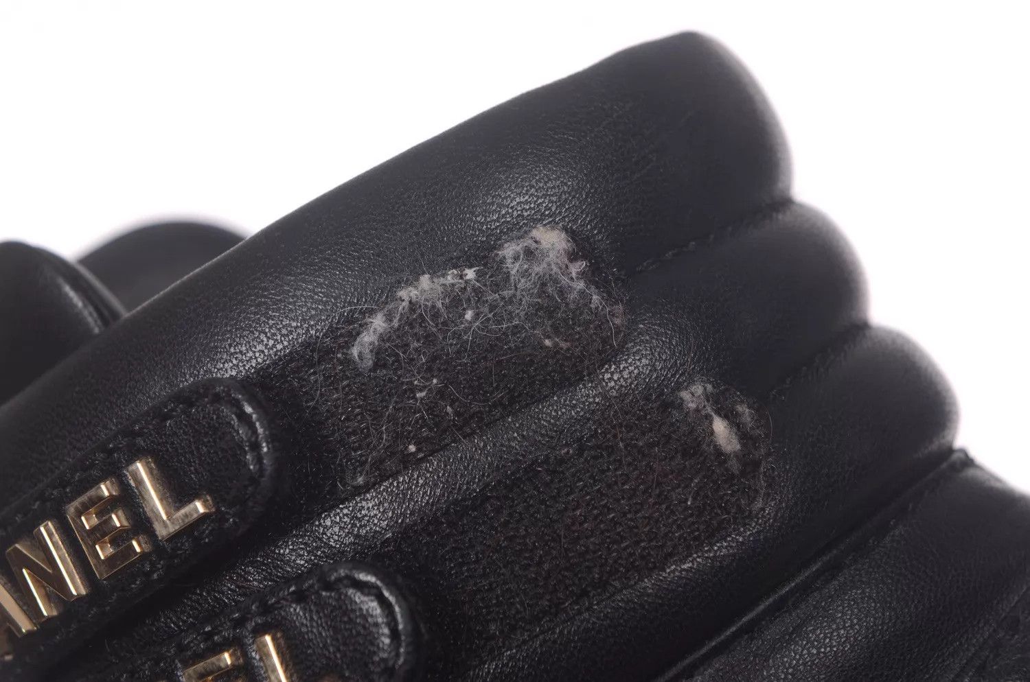 Chanel Chanel Women's Calfskin Quilted Logo slip-ons 35.5 Size US 5 / IT 35 - 2 Thumbnail