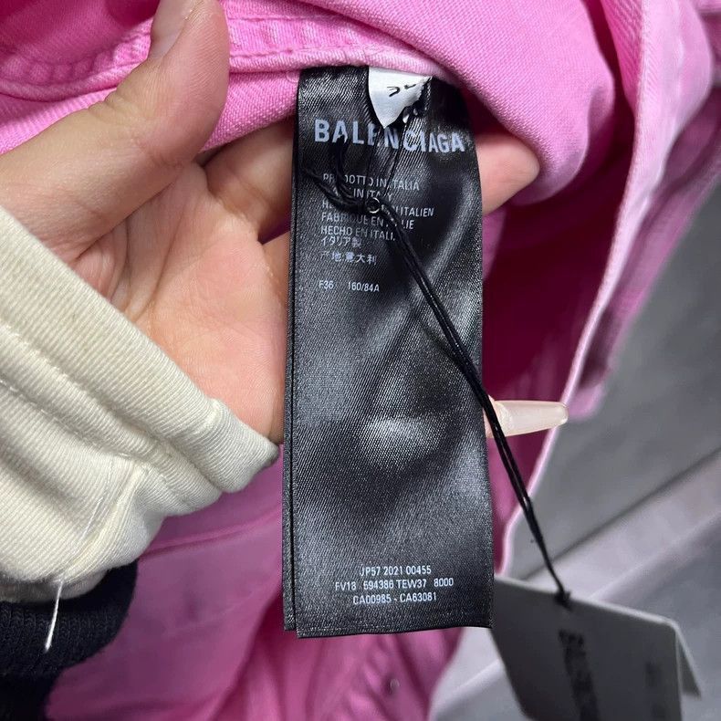 Balenciaga Balenciaga latest pink solid color front logo letter printe Size US S / EU 44-46 / 1 - 4 Thumbnail