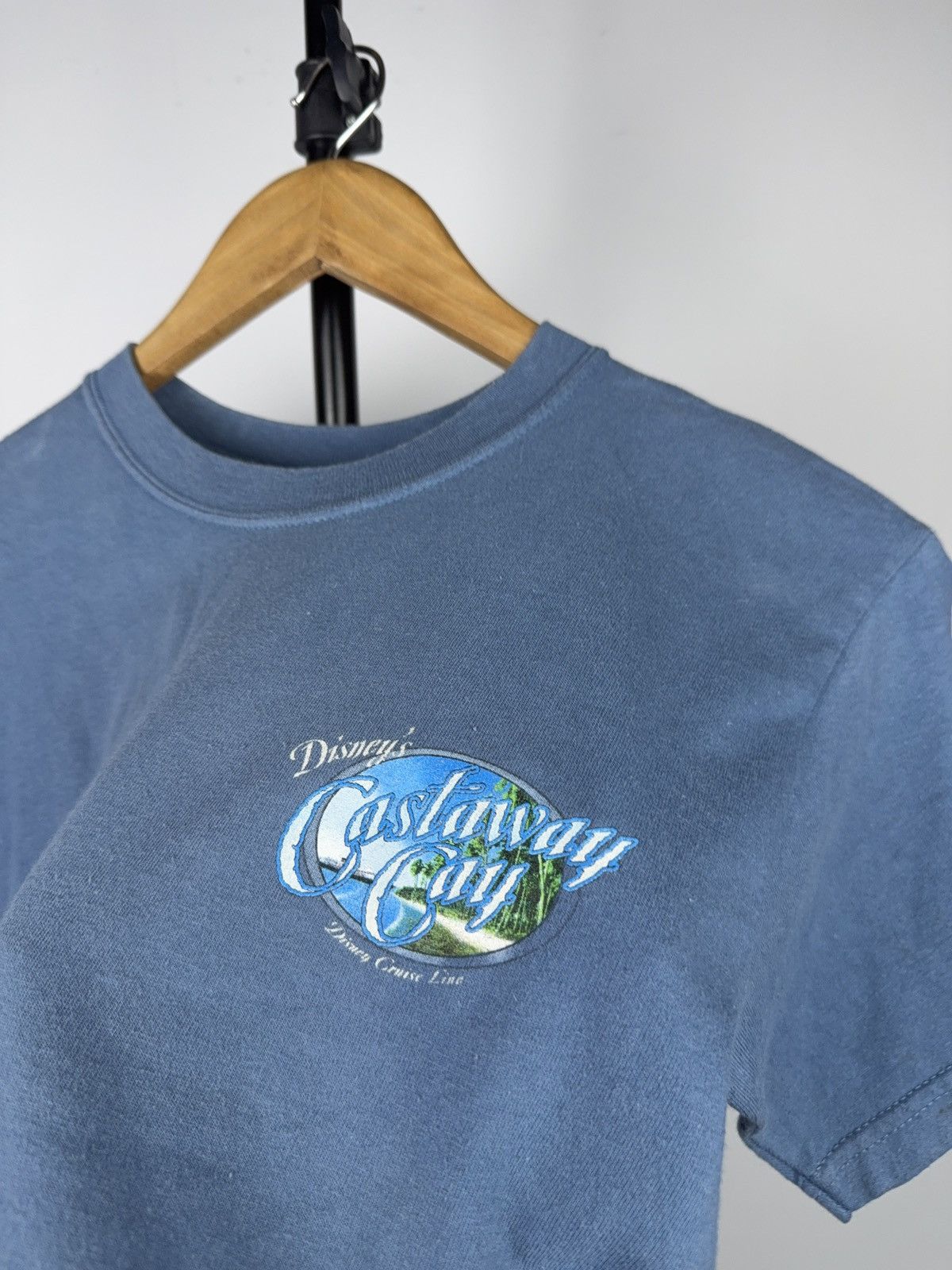 Disney Disney Castaway Cay Mickey Surf Y2K Cruise Tee Size US XS / EU 42 / 0 - 5 Thumbnail