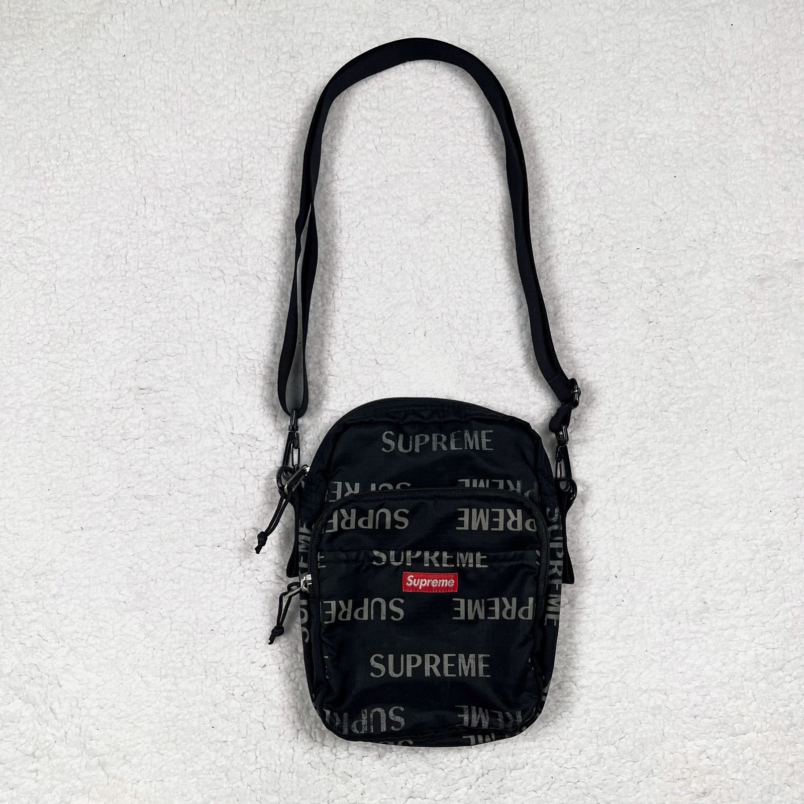 Supreme 3 M Reflective Repeat Shoulder Bag | Grailed
