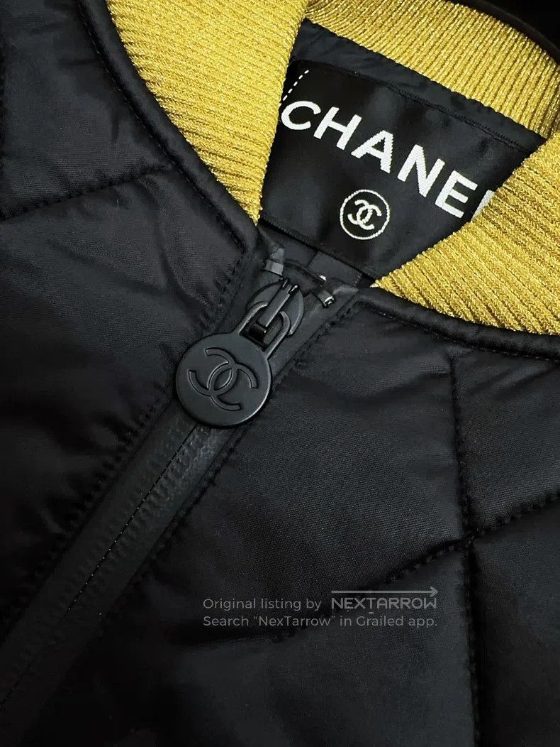 Chanel Chanel 17A Metropolitan Series Black and Gold Diamond Plai Size XXS / US 00 / IT 34 - 4 Thumbnail