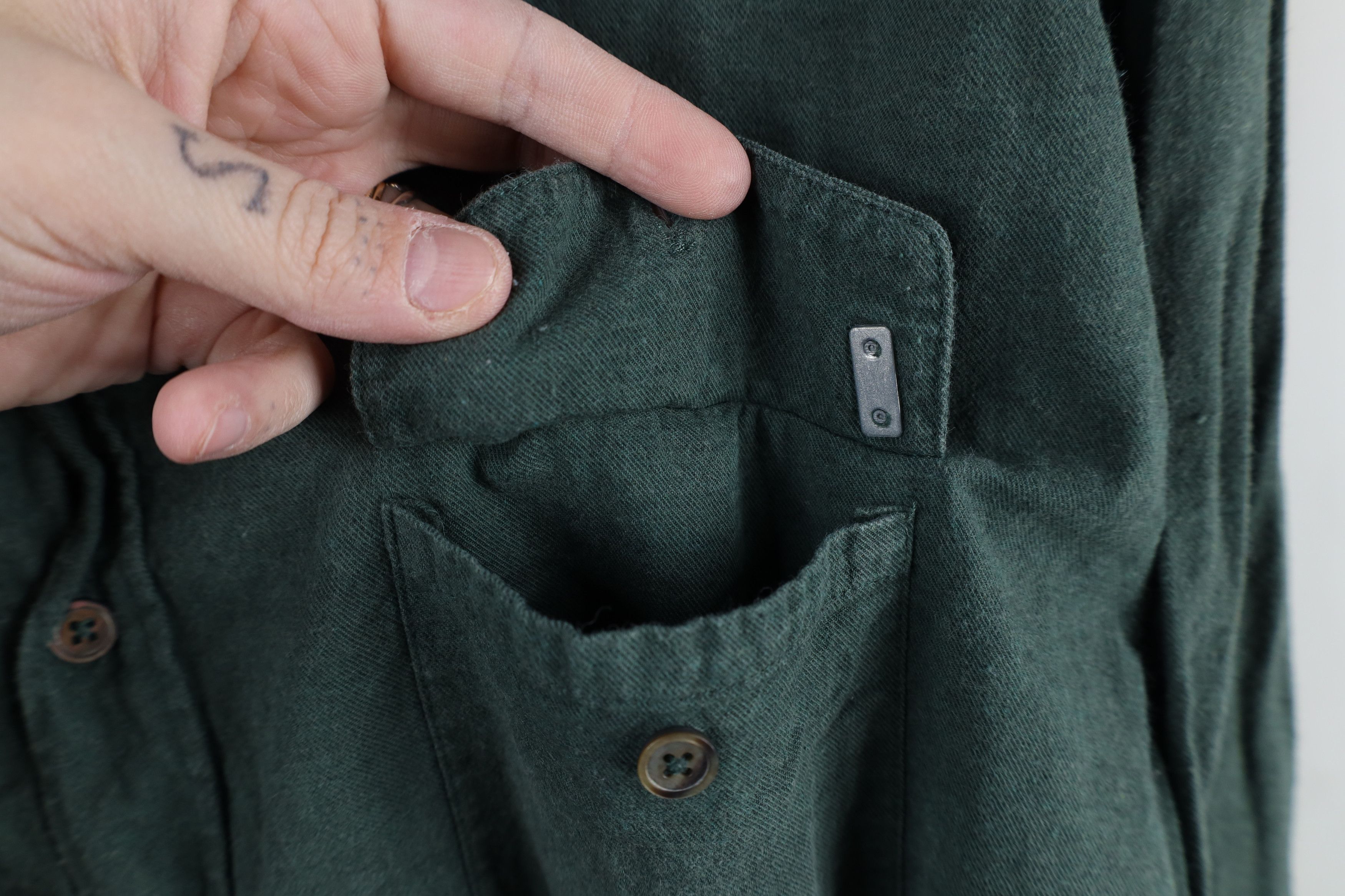 Vintage × Volcom Vintage Volcom x Dennis McNett Flannel Collared Button Shirt Size US XXL / EU 58 / 5 - 5 Thumbnail