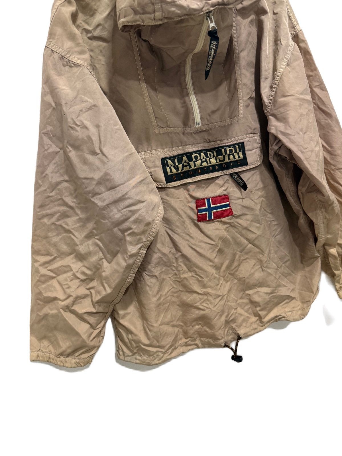 Napapijri SUN FADED ART NAPAJIRI GEOGRAPHIC ANORAK JACKET FRONT POCKET Size US L / EU 52-54 / 3 - 4 Thumbnail