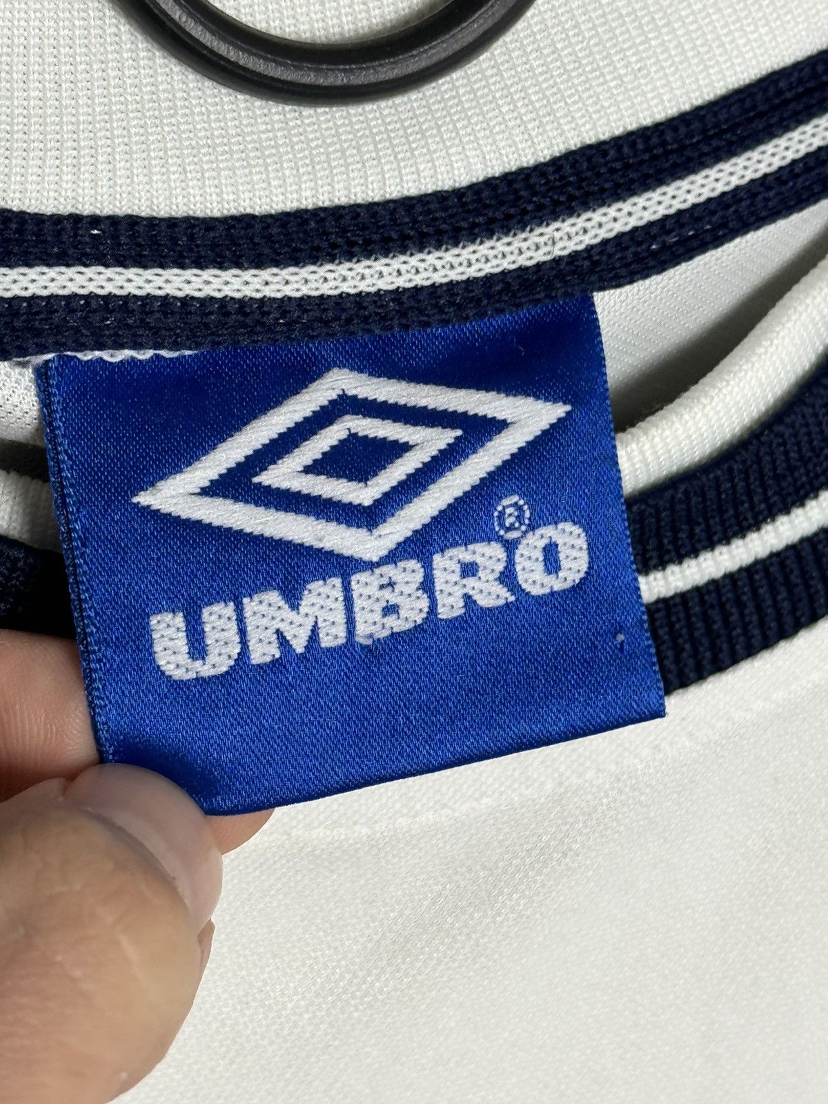Umbro England National Team 99/01 Home Football Soccer Jersey Size US L / EU 52-54 / 3 - 15 Thumbnail