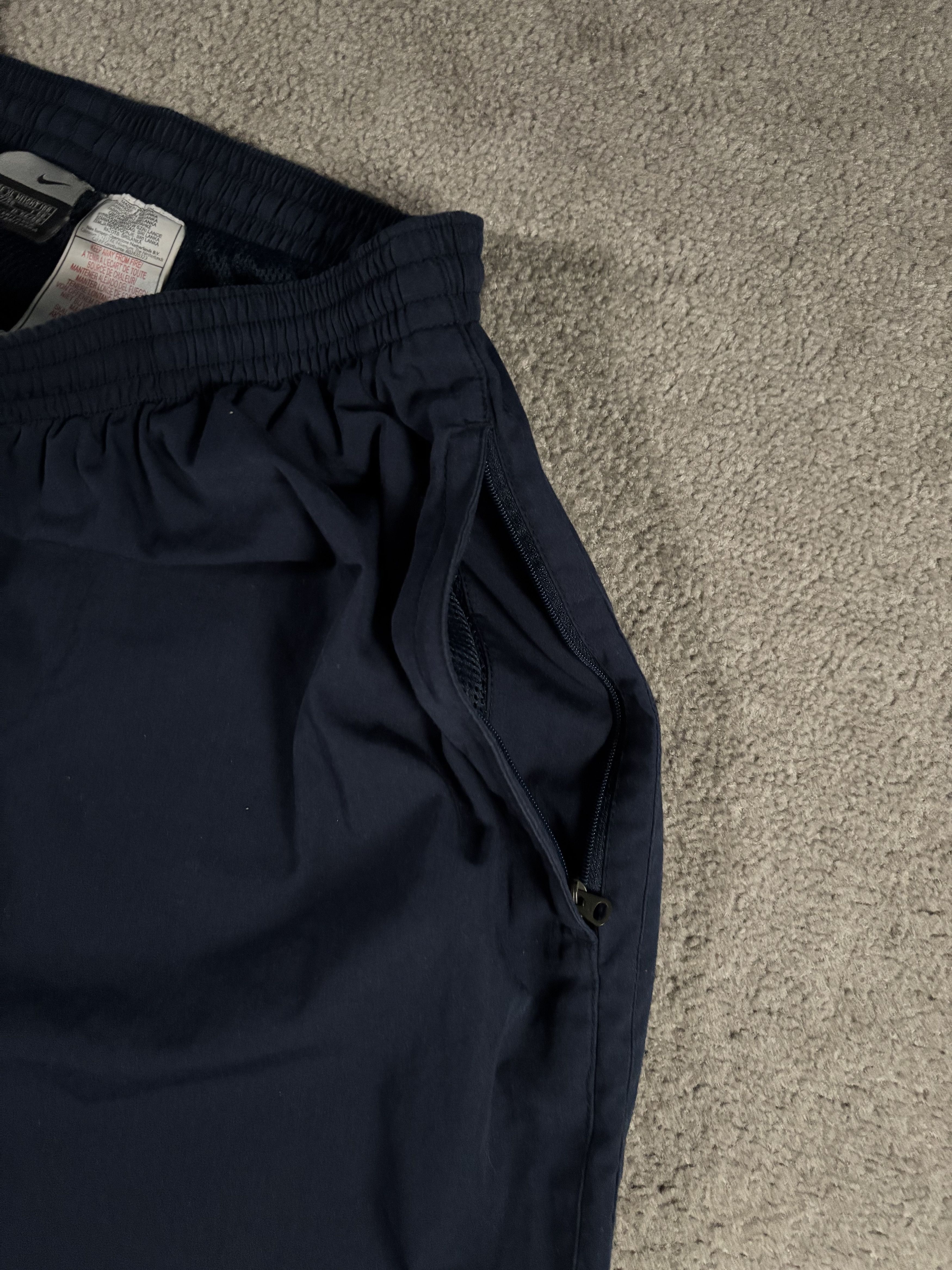 Nike Nike XL Navy Blue Vintage Logo Long Adjustable Shorts Size US 34 / EU 50 - 7 Thumbnail