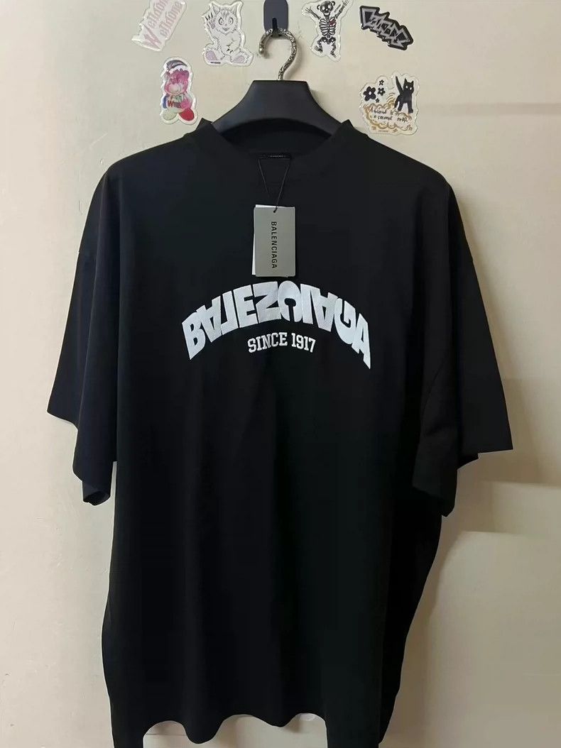 Balenciaga Balenciaga Reversed Embroidered Logo Short Sleeve Size US XXL / EU 58 / 5 - 1 Thumbnail