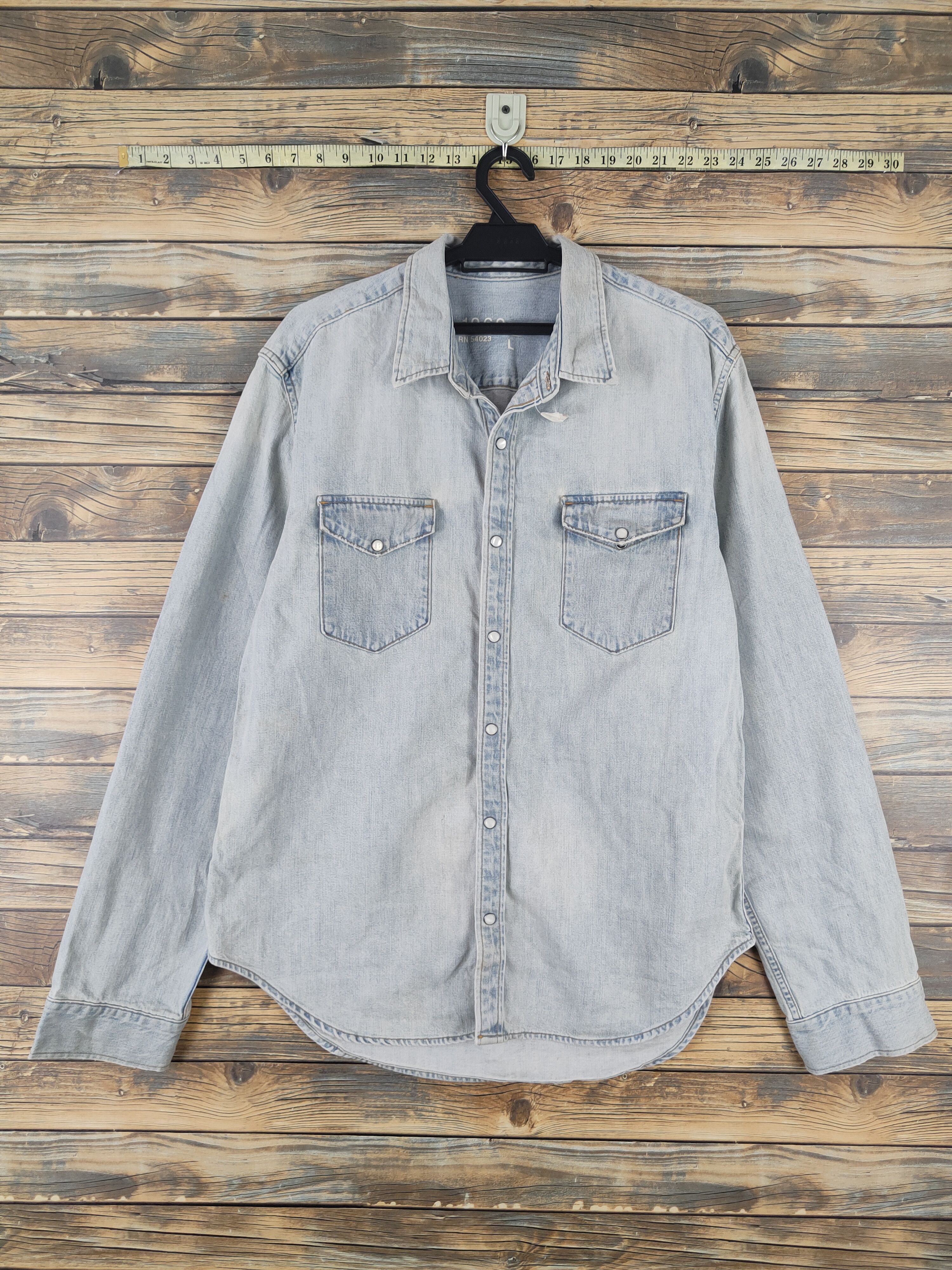 Gap DL Light Blue Denim Button Ups #531 Size US L / EU 52-54 / 3 - 1 Thumbnail