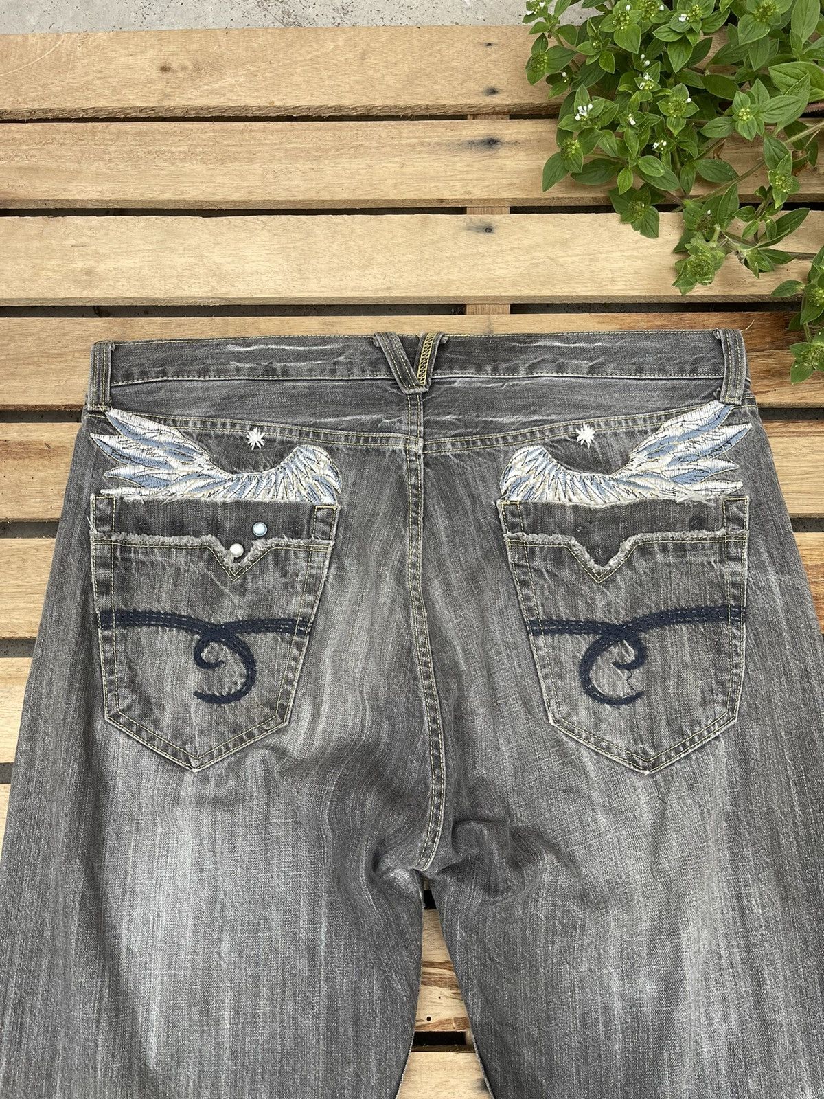 If Six Was Nine Y2K Distressed Faded Angel Wings Embroidered Jeans Flare Size US 36 / EU 52 - 8 Thumbnail