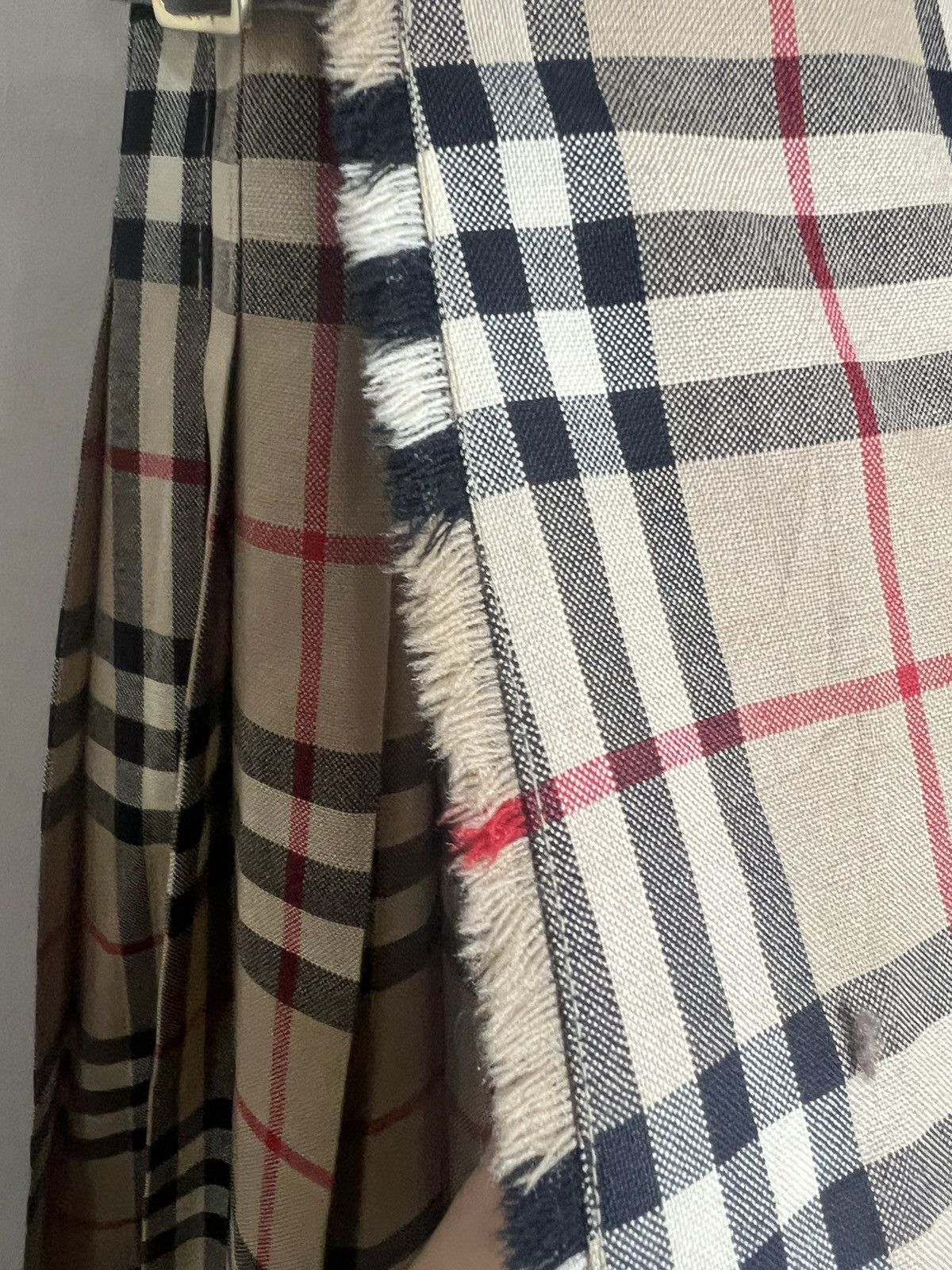Burberry Burberry Nova Check Pleated Buckle Details Size 26" / US 2 / IT 38 - 10 Thumbnail