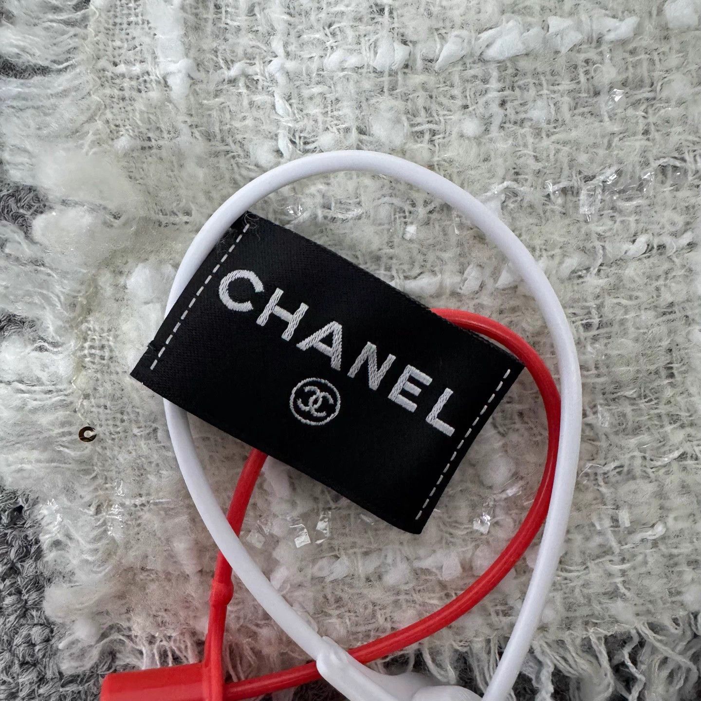 Chanel Chanel Ivory Double C Beaded Knit Tassel Trim Scarf 99 New Size ONE SIZE - 5 Thumbnail