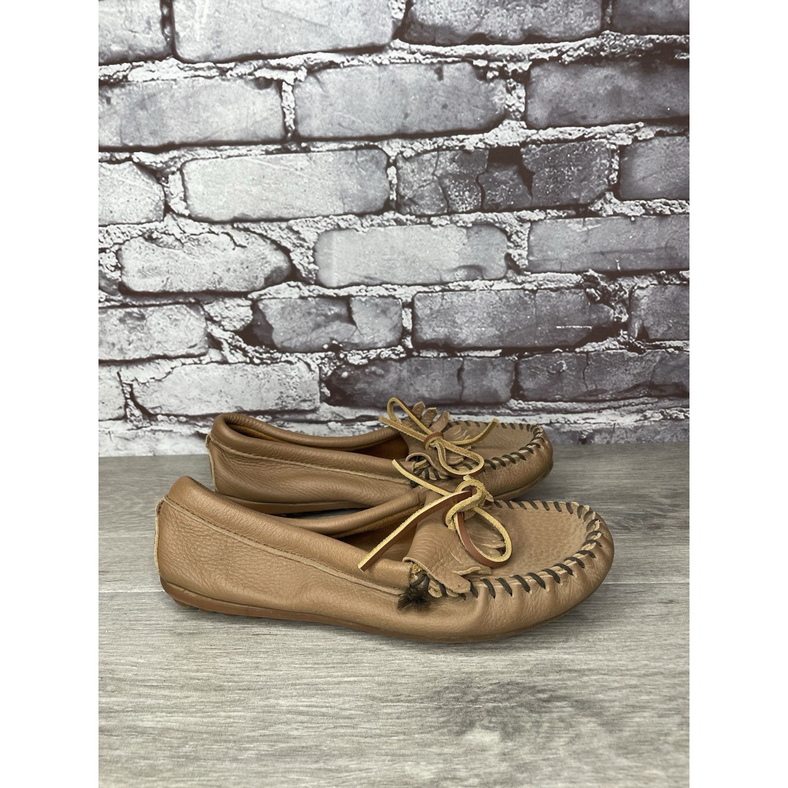 Minnetonka Minnetonka Moccasins Brown Leather Driving Moccasin Loafers Size US 6 / IT 36 - 1 Thumbnail