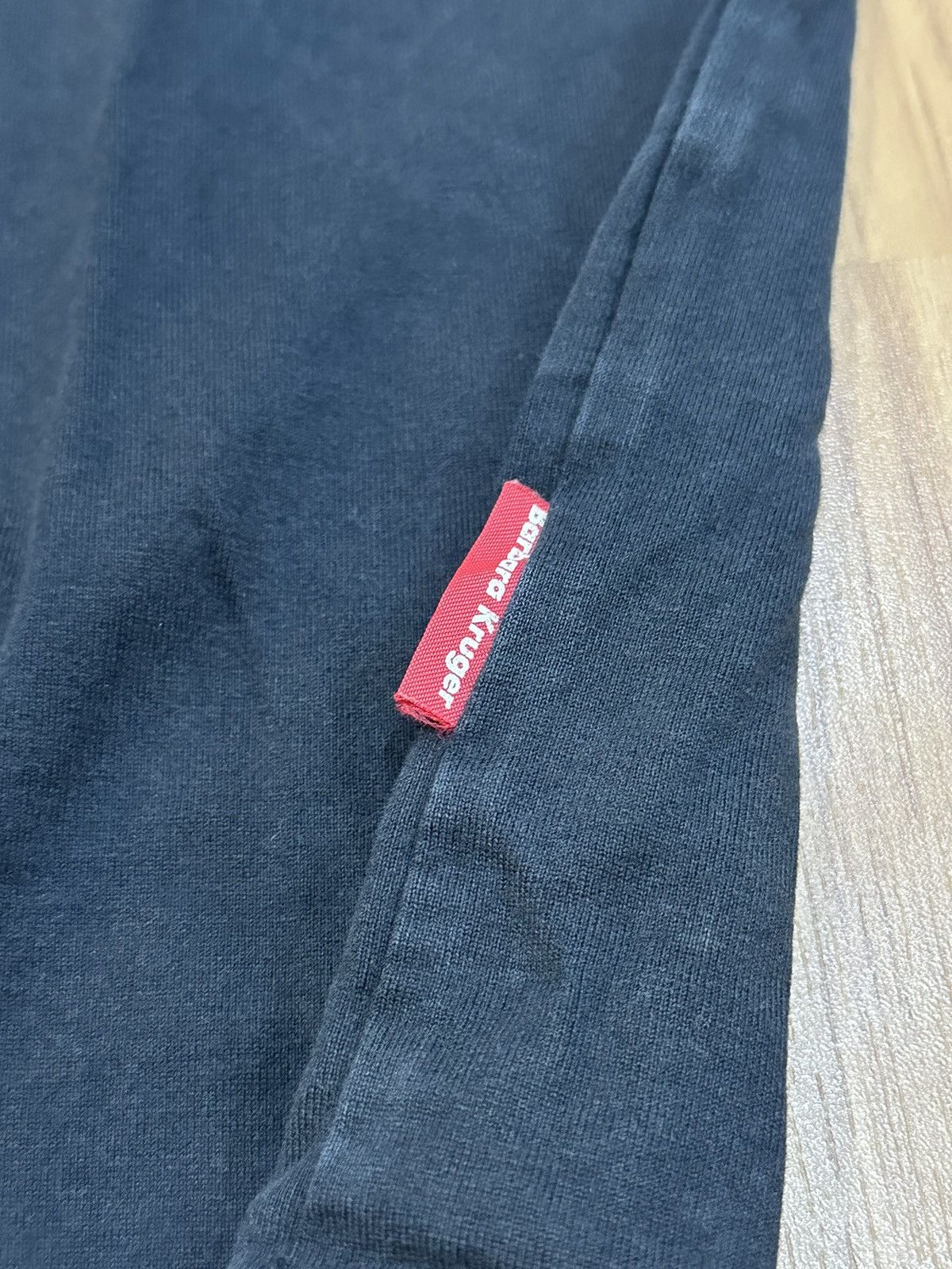 Barbara Kruger × Vintage Vintage Barbara Kruger Sun Faded Shirts Size US S / EU 44-46 / 1 - 5 Thumbnail