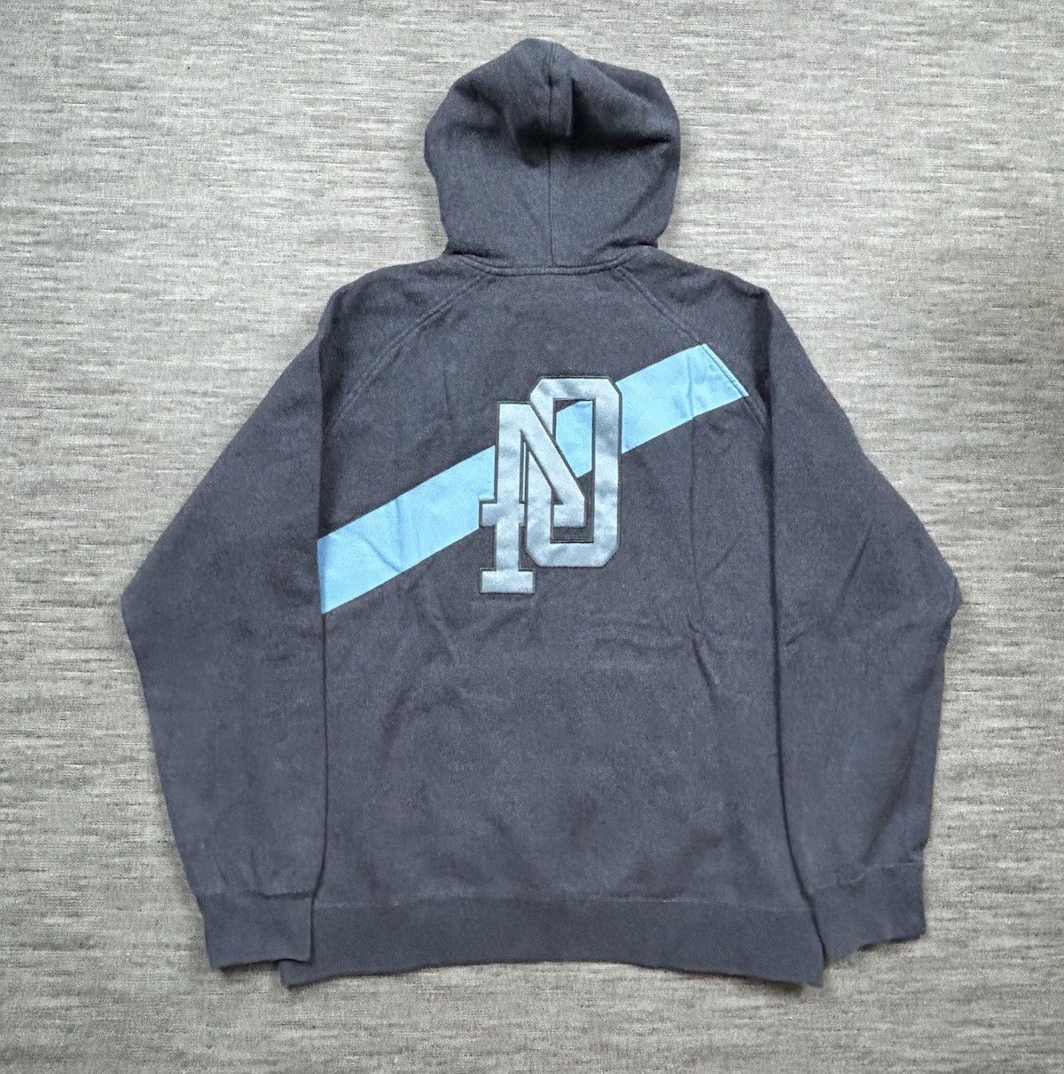 Nike × Vintage 00s Nike Air Big Logo Vintage Y2K Retro Oversized Hoodie Size US L / EU 52-54 / 3 - 2 Thumbnail