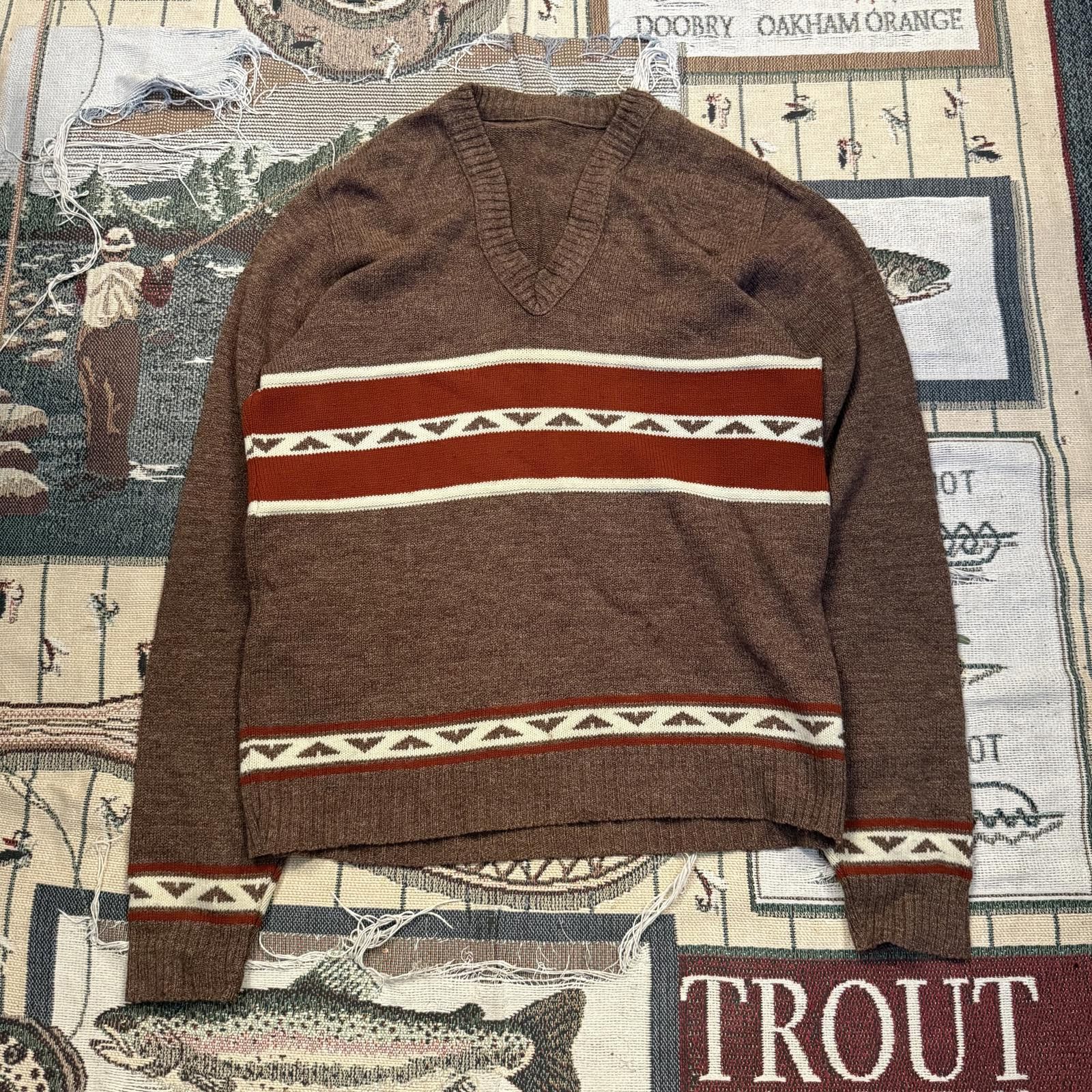 Designer Medium 1970s Acrylic Western Style V-neck Knit Sweater Size US M / EU 48-50 / 2 - 1 Thumbnail
