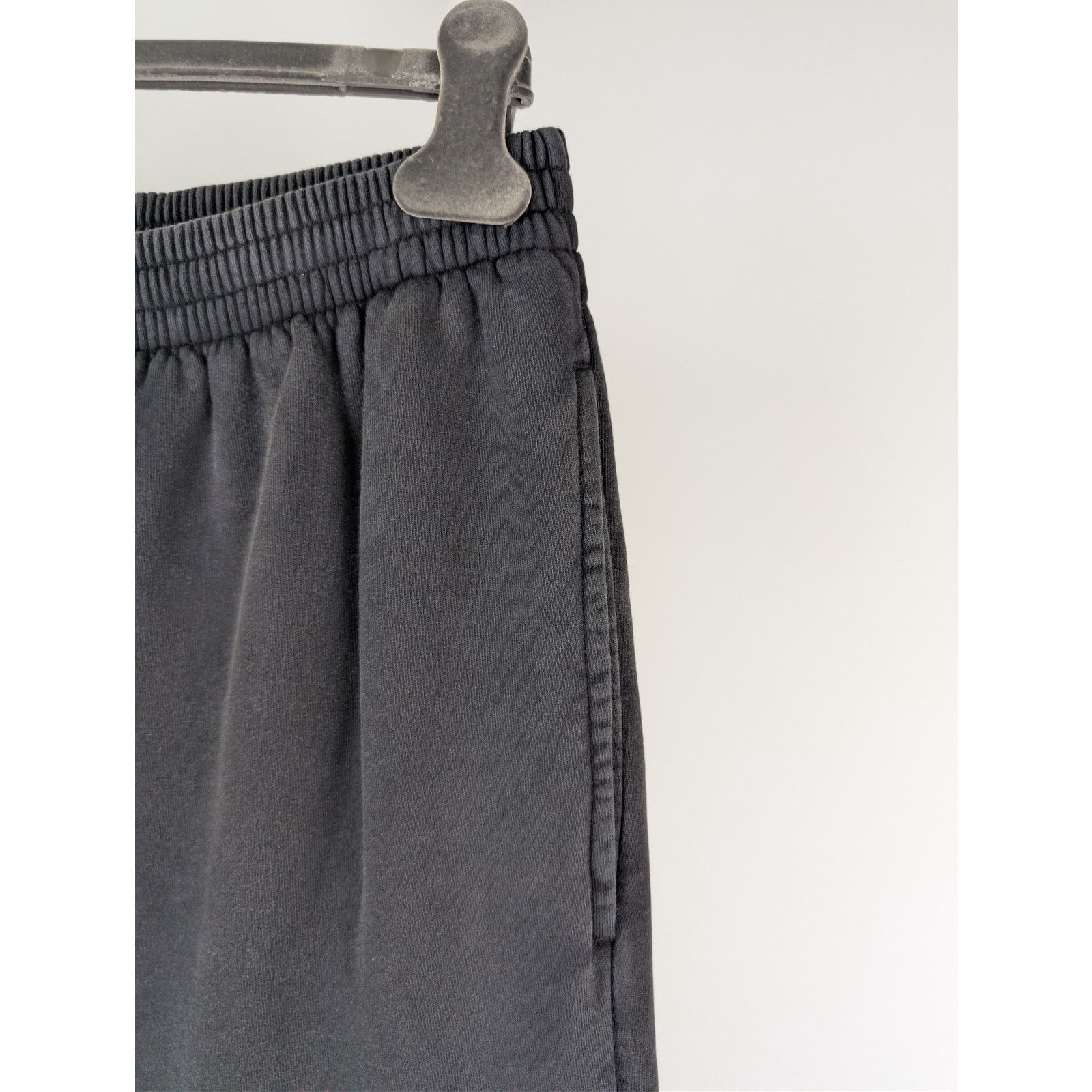Balenciaga o1rshd1 Soft Black Left Hand Denim Patched Sweatpants Black Size US 32 / EU 48 - 4 Thumbnail