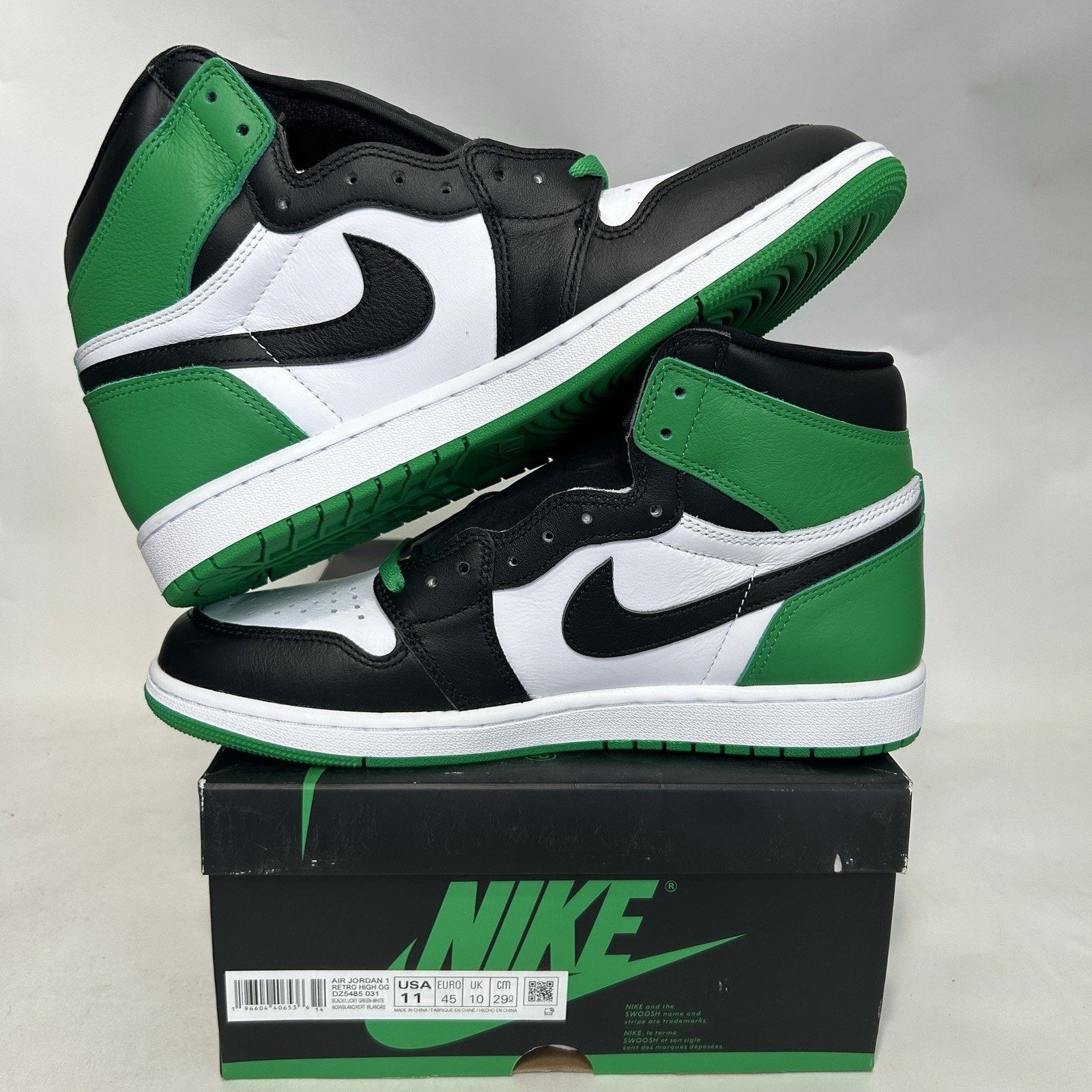 Jordan Brand Nike Air Jordan 1 Retro High OG “Black Lucky Green” Size US 11 / EU 44 - 3 Thumbnail