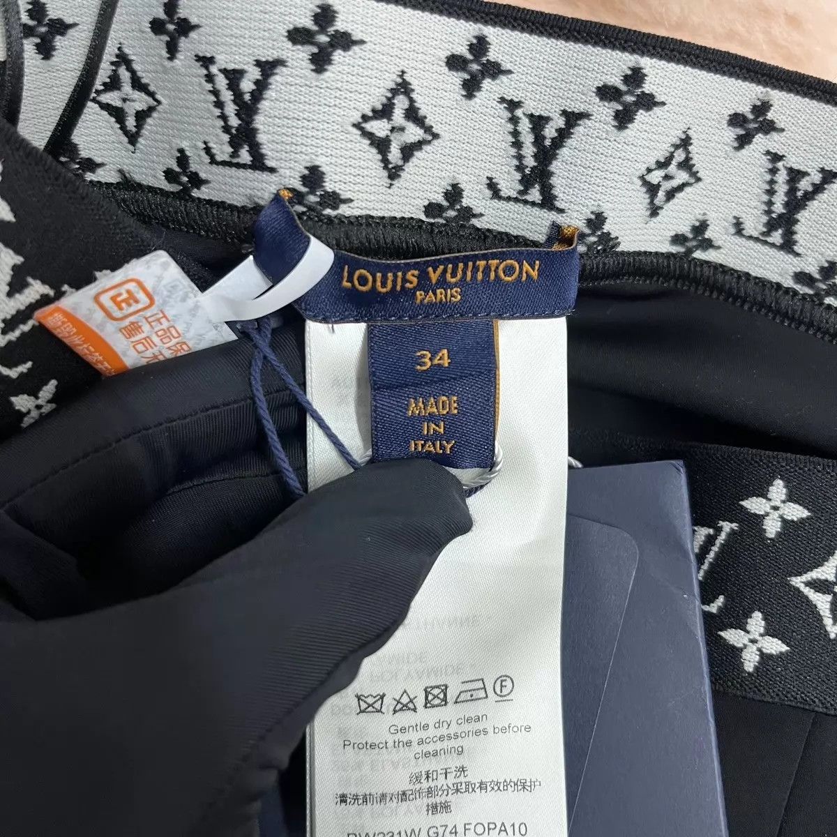 Louis Vuitton LV Sporty Bell-Bottom Pants 34 Size 25" / US 0 / IT 36 - 4 Thumbnail