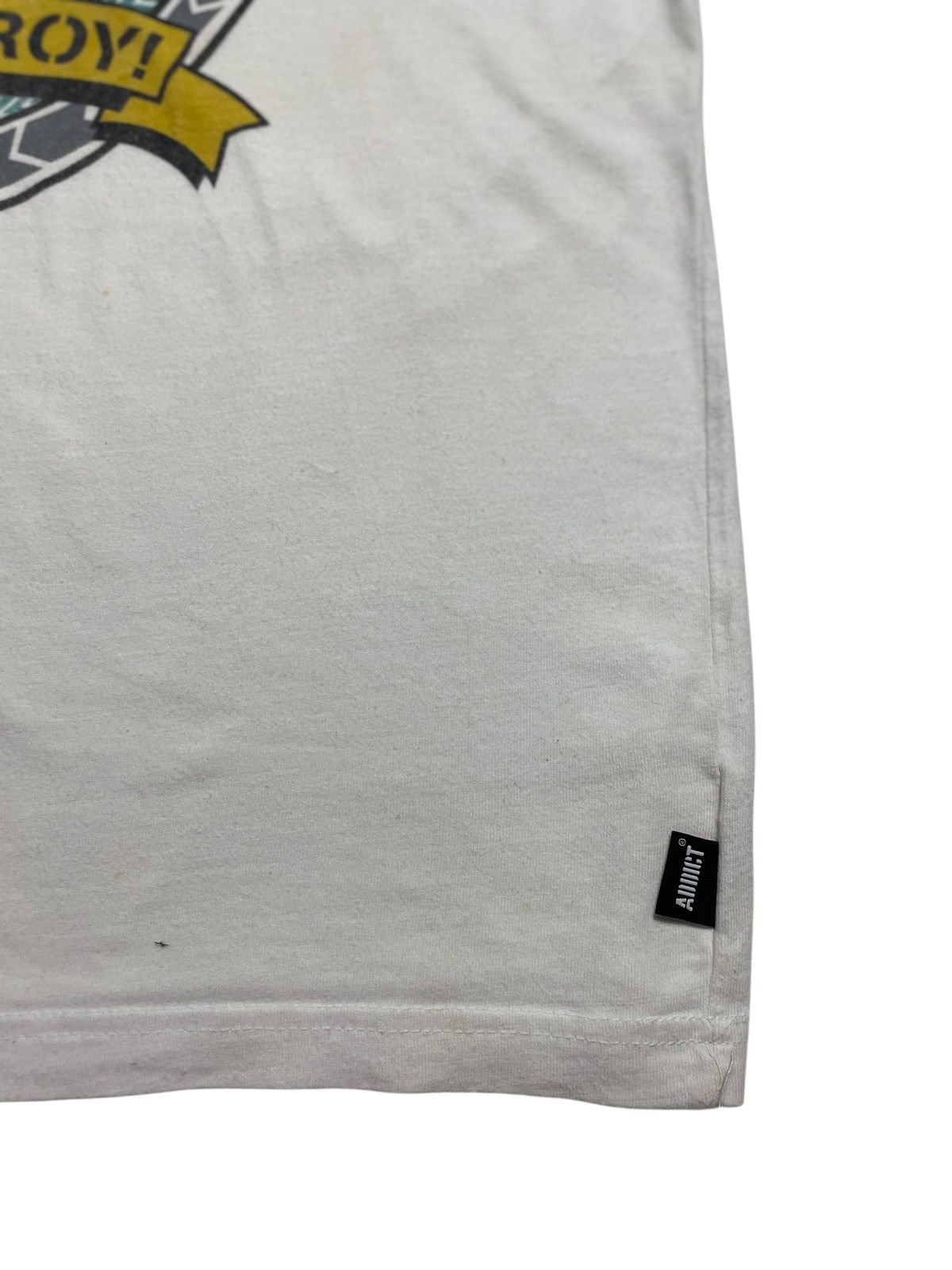 Mishka Mishka X Addict - Graphic Tshirt Size US S / EU 44-46 / 1 - 7 Thumbnail