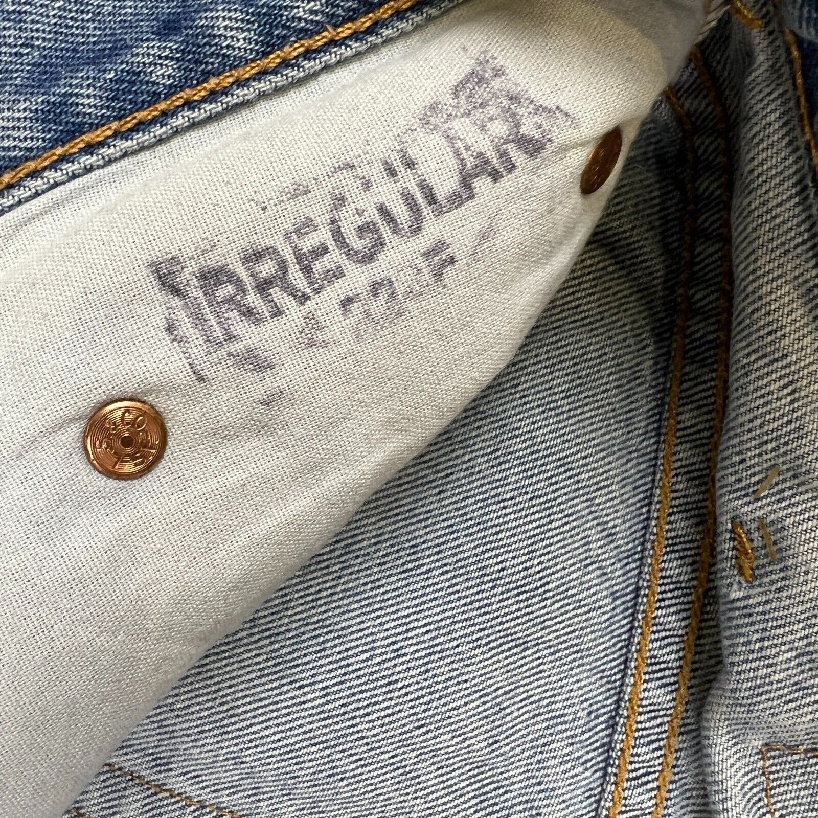 Levi's × Levi's Vintage Clothing × Vintage Vintage Levi's 505 Jeans 36x30 Irregular Straight 90s Denim Size US 36 / EU 52 - 10 Thumbnail