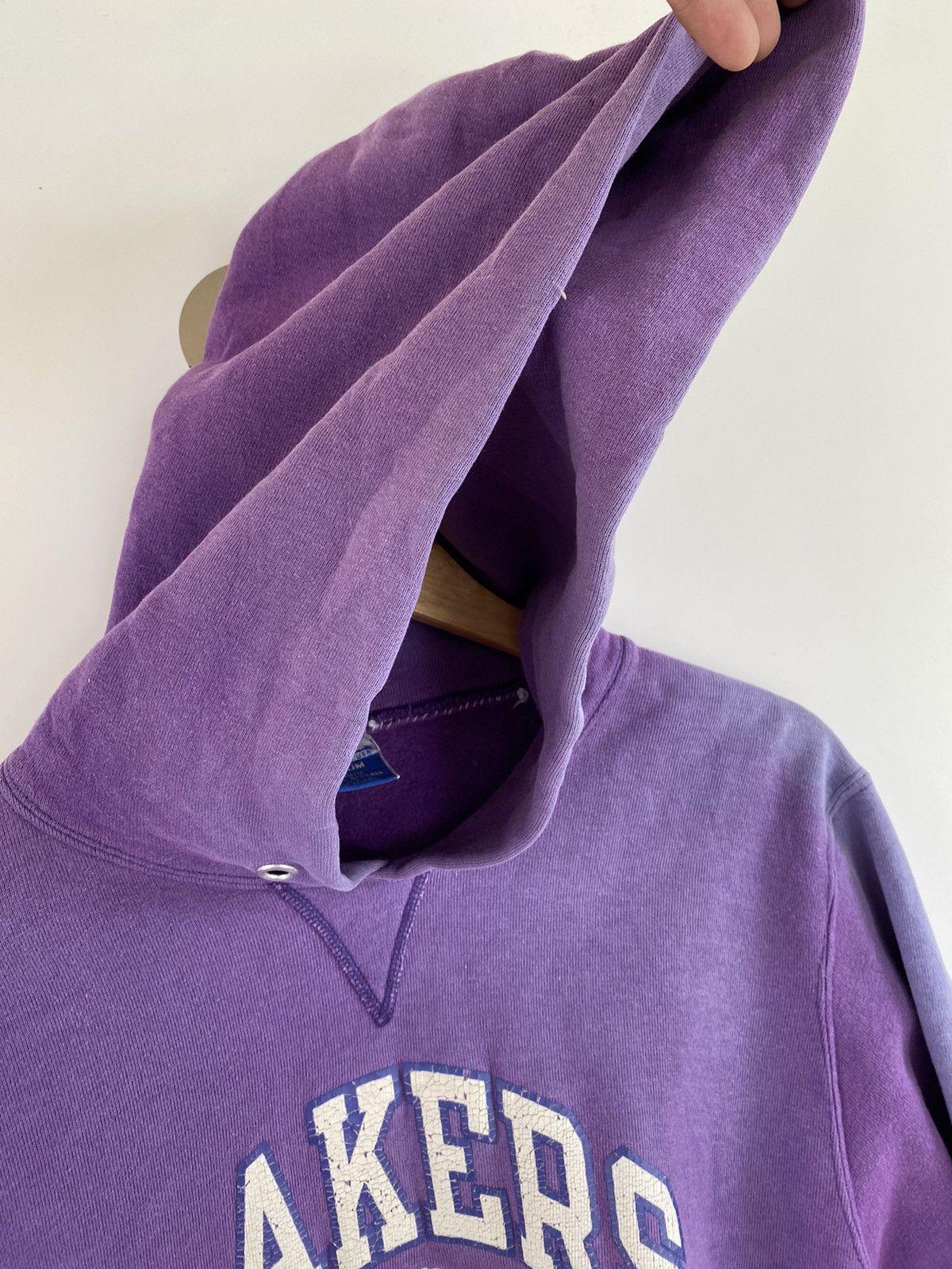Champion × NBA × Vintage ✅️Vtg Champion Lakers Faded Hoodie Pullover Size US L / EU 52-54 / 3 - 7 Thumbnail