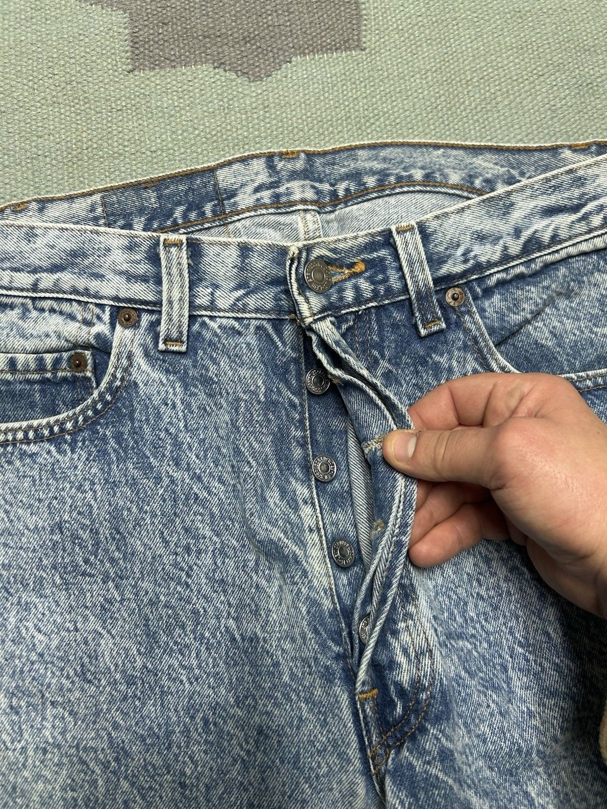 Vintage Vtg 80s Levis 501 jeans acid stone wash button fly USA 32x29 Size US 32 / EU 48 - 8 Thumbnail