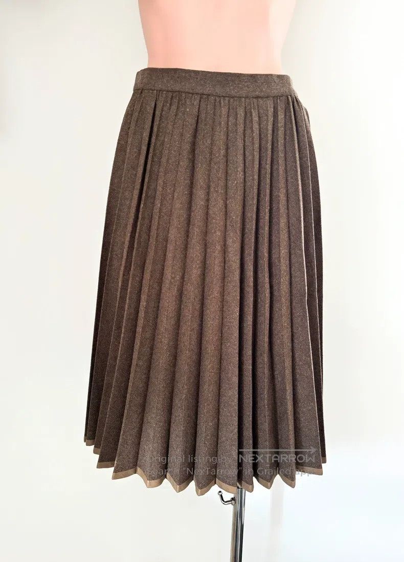 Comme des Garcons Comme Des Garcons size M Wool pleated skirt Size 23" - 1 Thumbnail