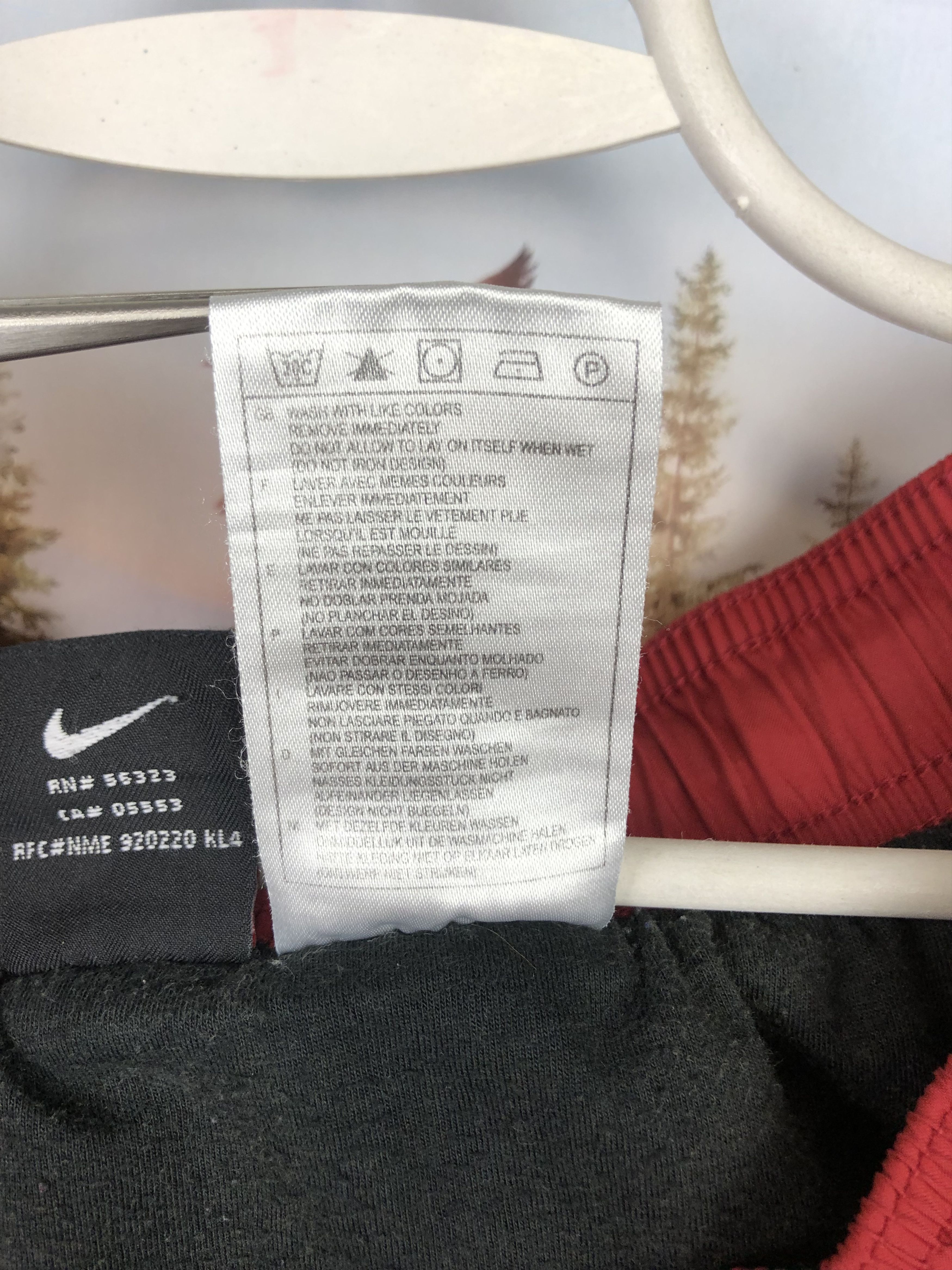 Nike Vintage Nike Atletico Madrid Football Shorts Soccer Size XL Size US 36 / EU 52 - 11 Thumbnail