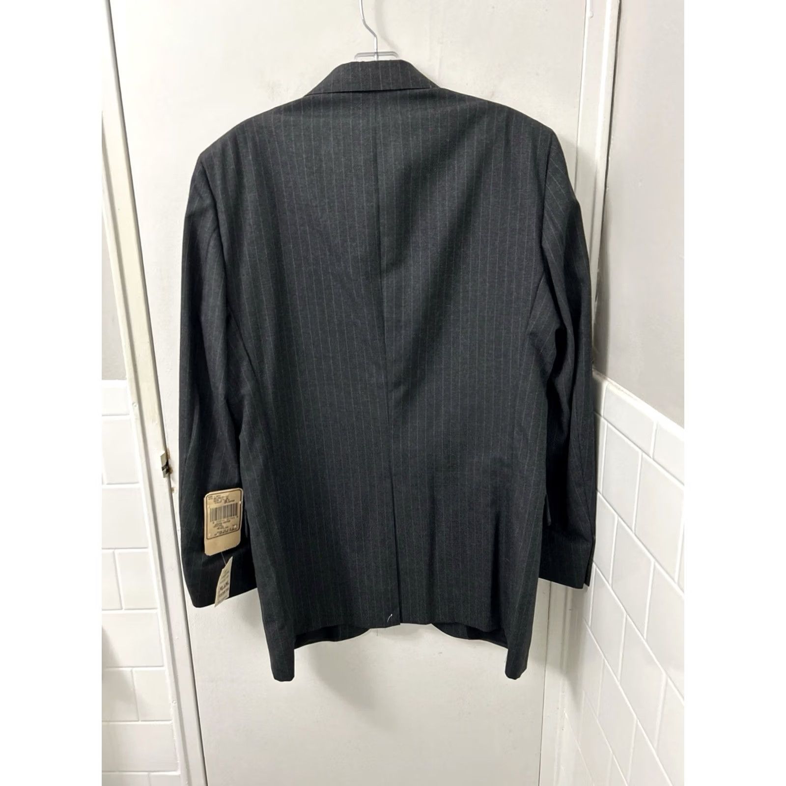 Vintage VTG Brooke & Deane Blazer Mens 40 Gray Pinstripe Wool Jacket USA NWT Two-Button Notch Lining Polyester 32” Long Formal Business Size 40R - 5 Thumbnail