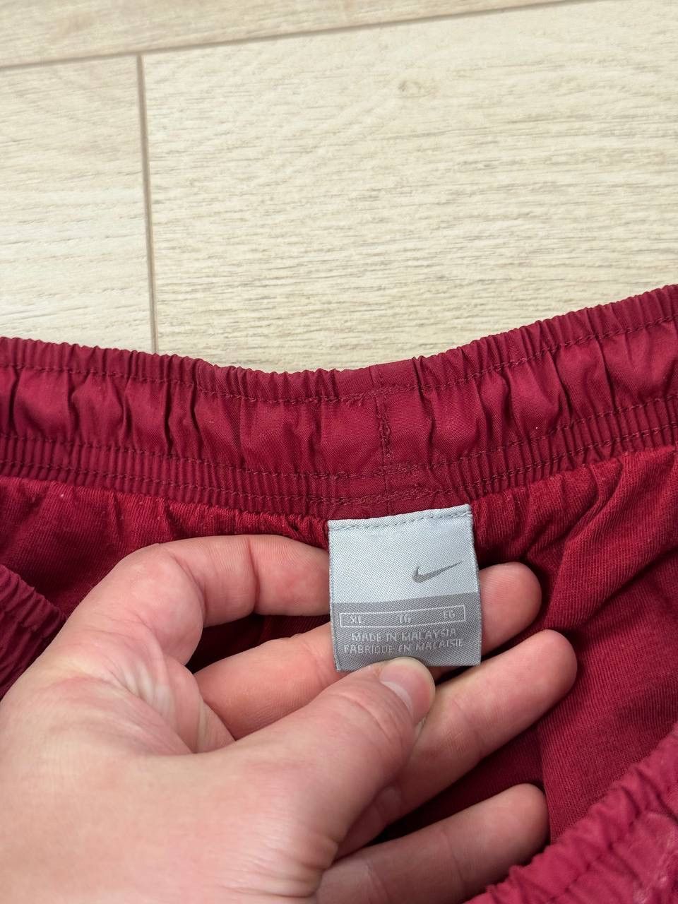 Nike Vintage Nike Track Pants Burgundy Marron White Side Stripe Size US 36 / EU 52 - 5 Thumbnail